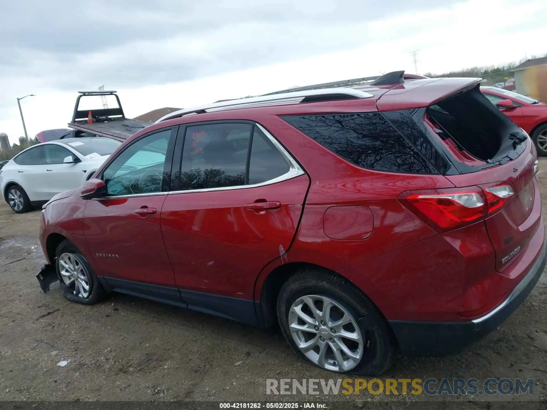 14 fotografías del automóvil dañado 2GNAXUEV6L6220600 CHEVROLET EQUINOX 2020
