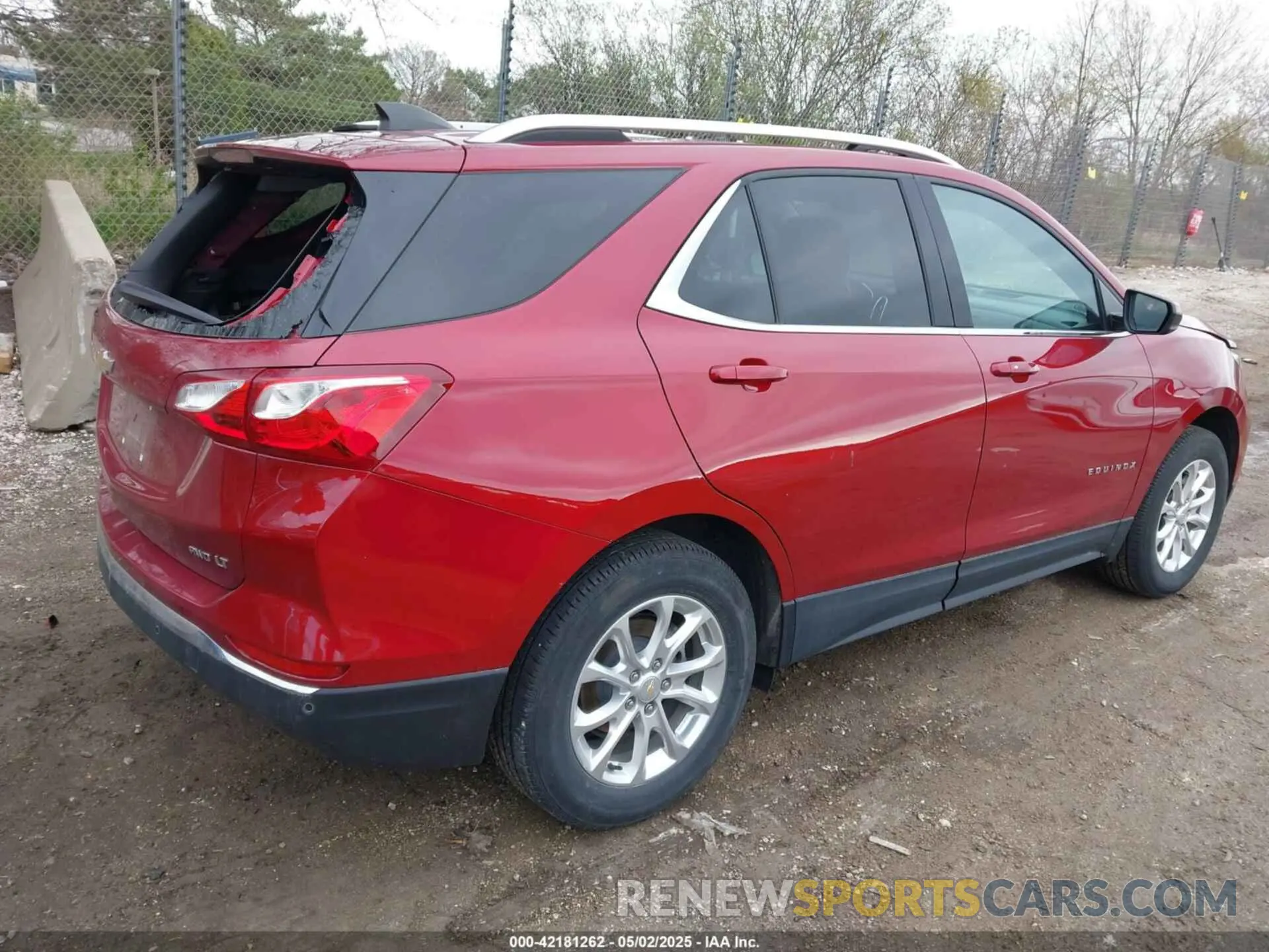 4 fotografías del automóvil dañado 2GNAXUEV6L6220600 CHEVROLET EQUINOX 2020