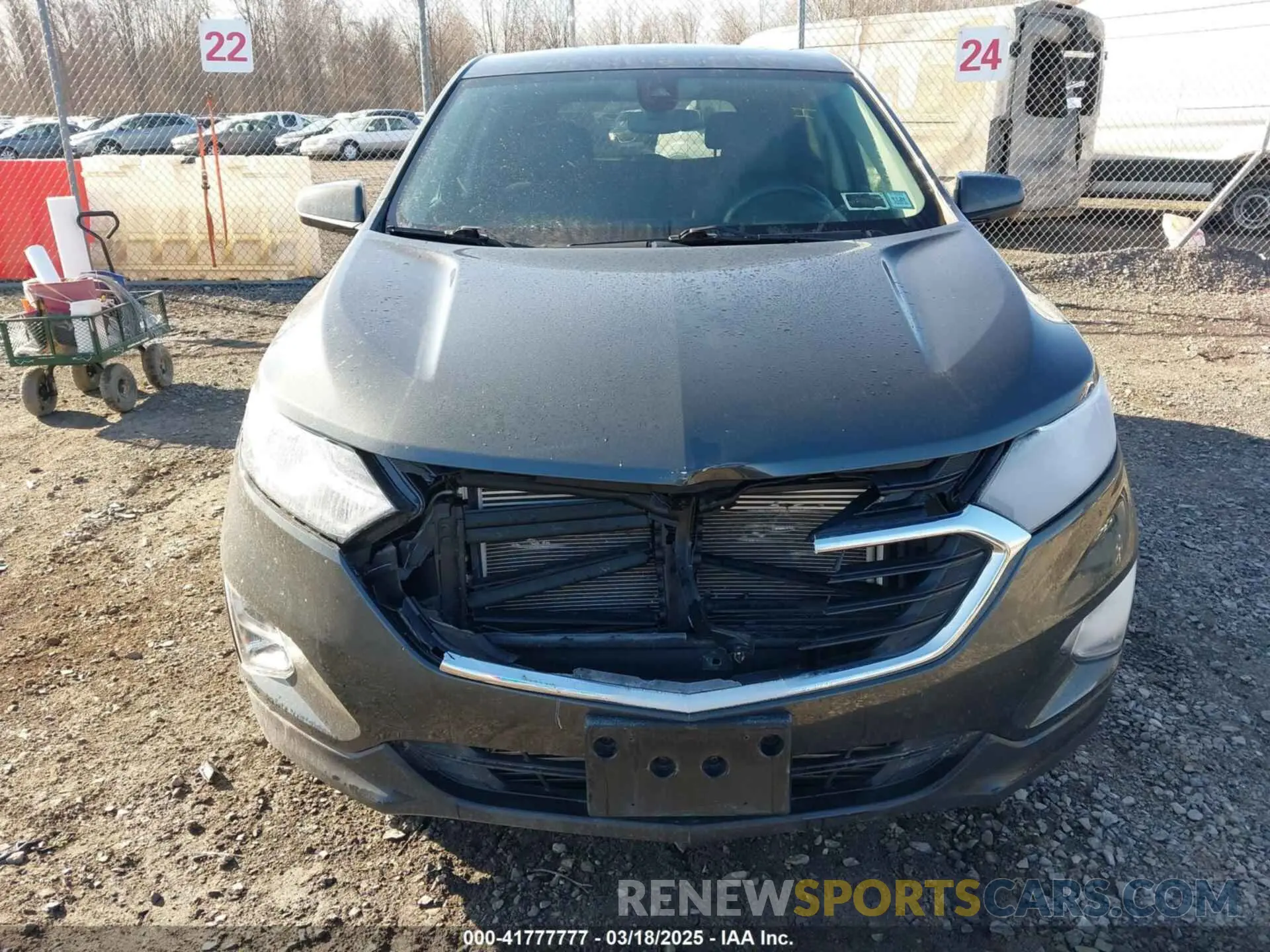6 fotografías del automóvil dañado 2GNAXUEV6L6270199 CHEVROLET EQUINOX 2020