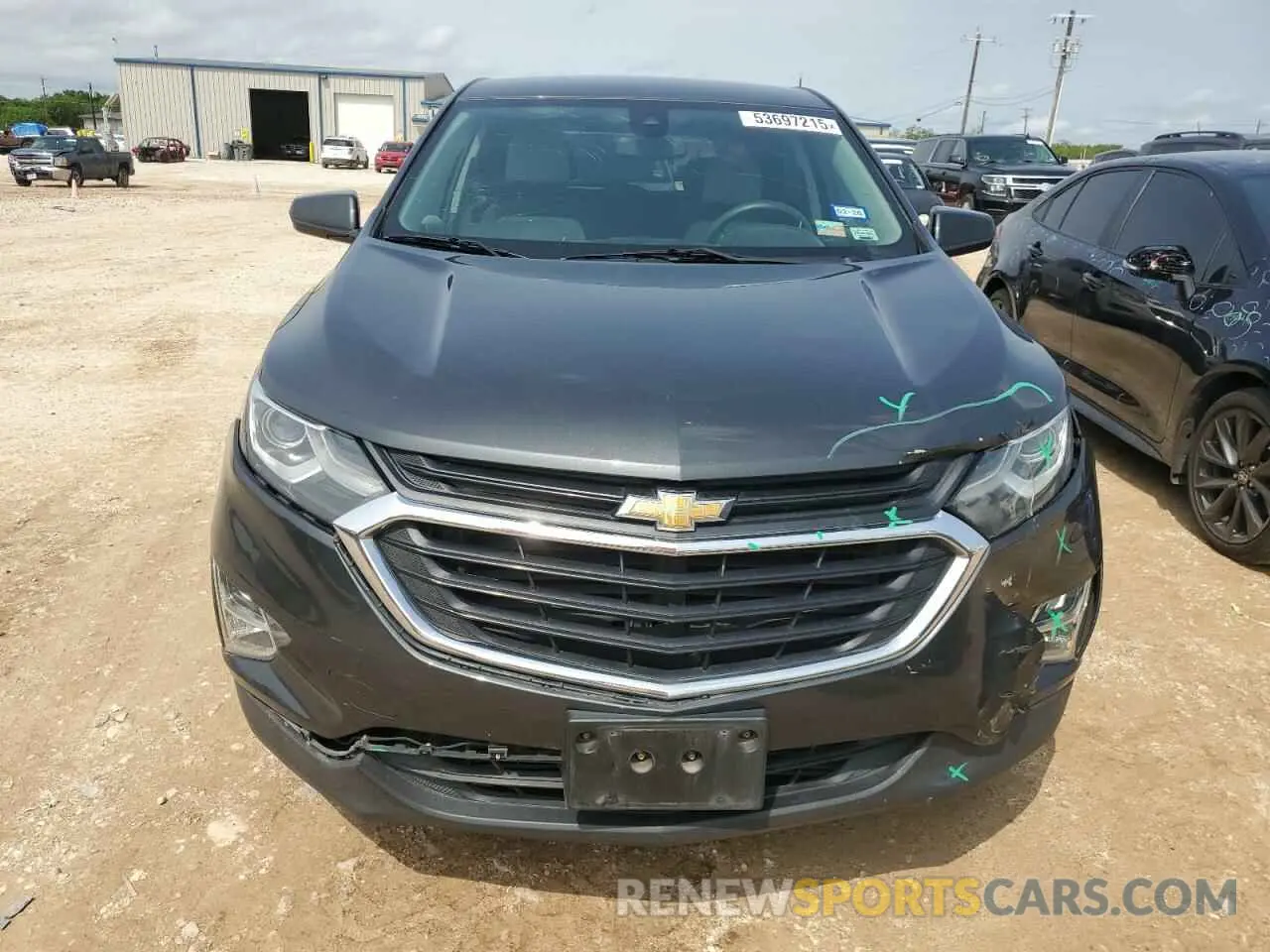 5 fotografías del automóvil dañado 2GNAXUEV7L6109361 CHEVROLET EQUINOX 2020