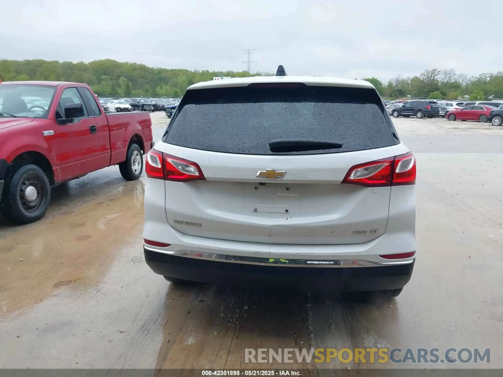 16 fotografías del automóvil dañado 2GNAXUEV7L6120702 CHEVROLET EQUINOX 2020