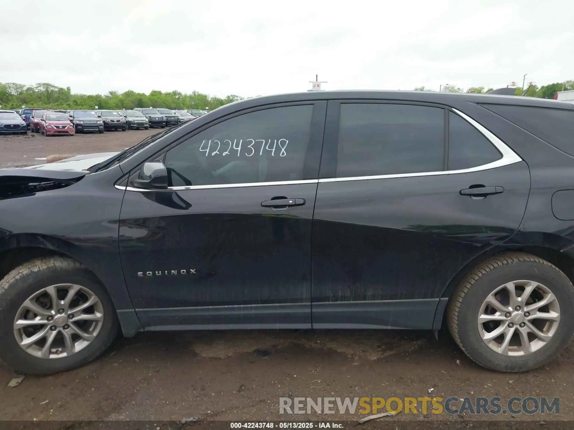 14 fotografías del automóvil dañado 2GNAXUEV7L6191348 CHEVROLET EQUINOX 2020