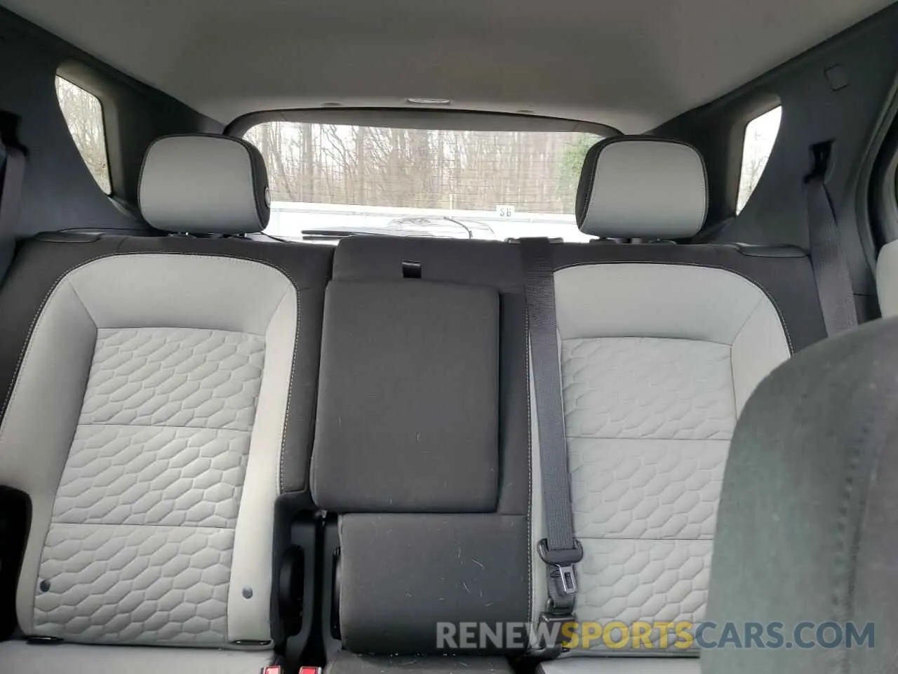 10 fotografías del automóvil dañado 2GNAXUEV7L6203272 CHEVROLET EQUINOX 2020