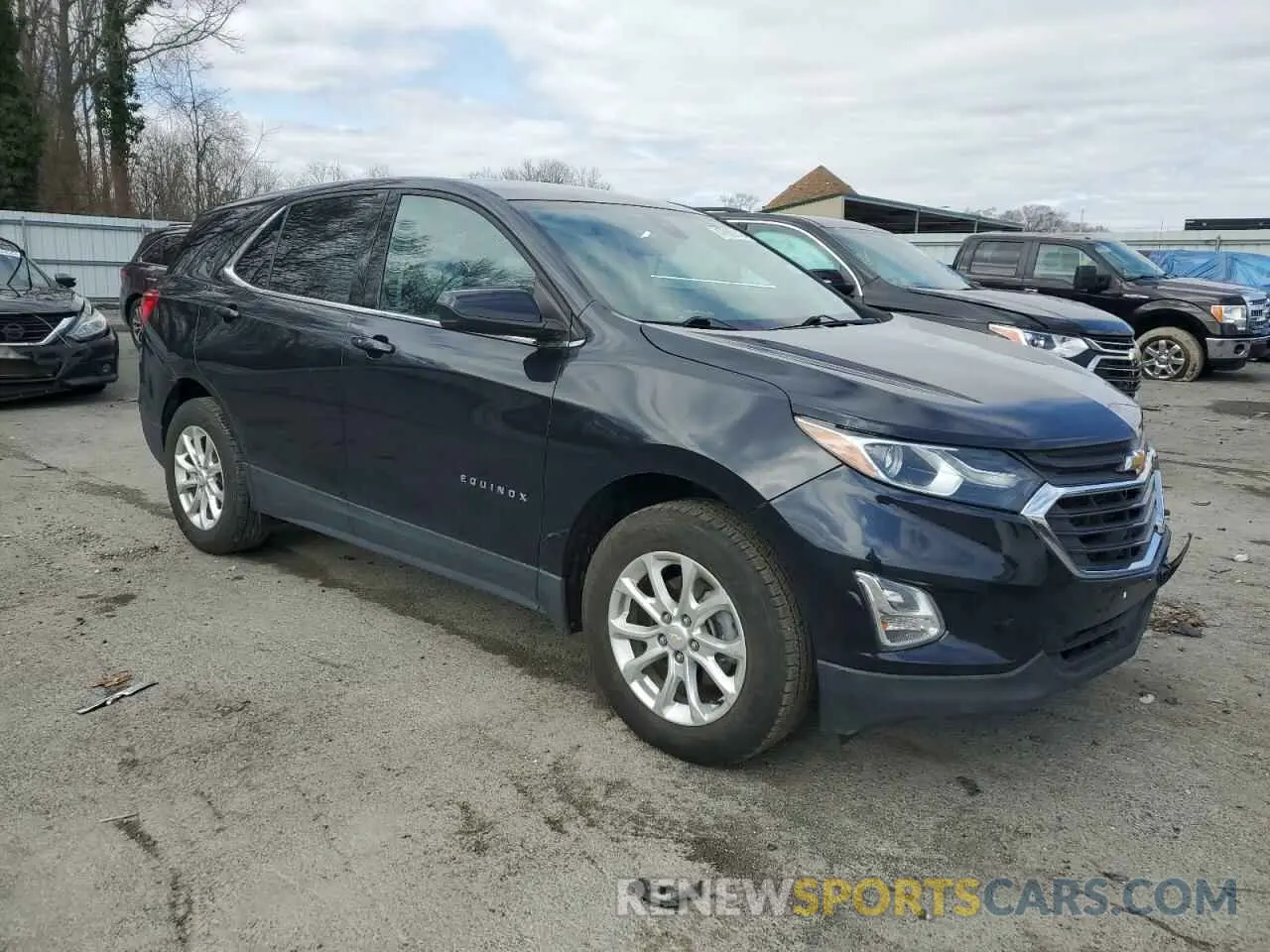 4 fotografías del automóvil dañado 2GNAXUEV7L6203272 CHEVROLET EQUINOX 2020