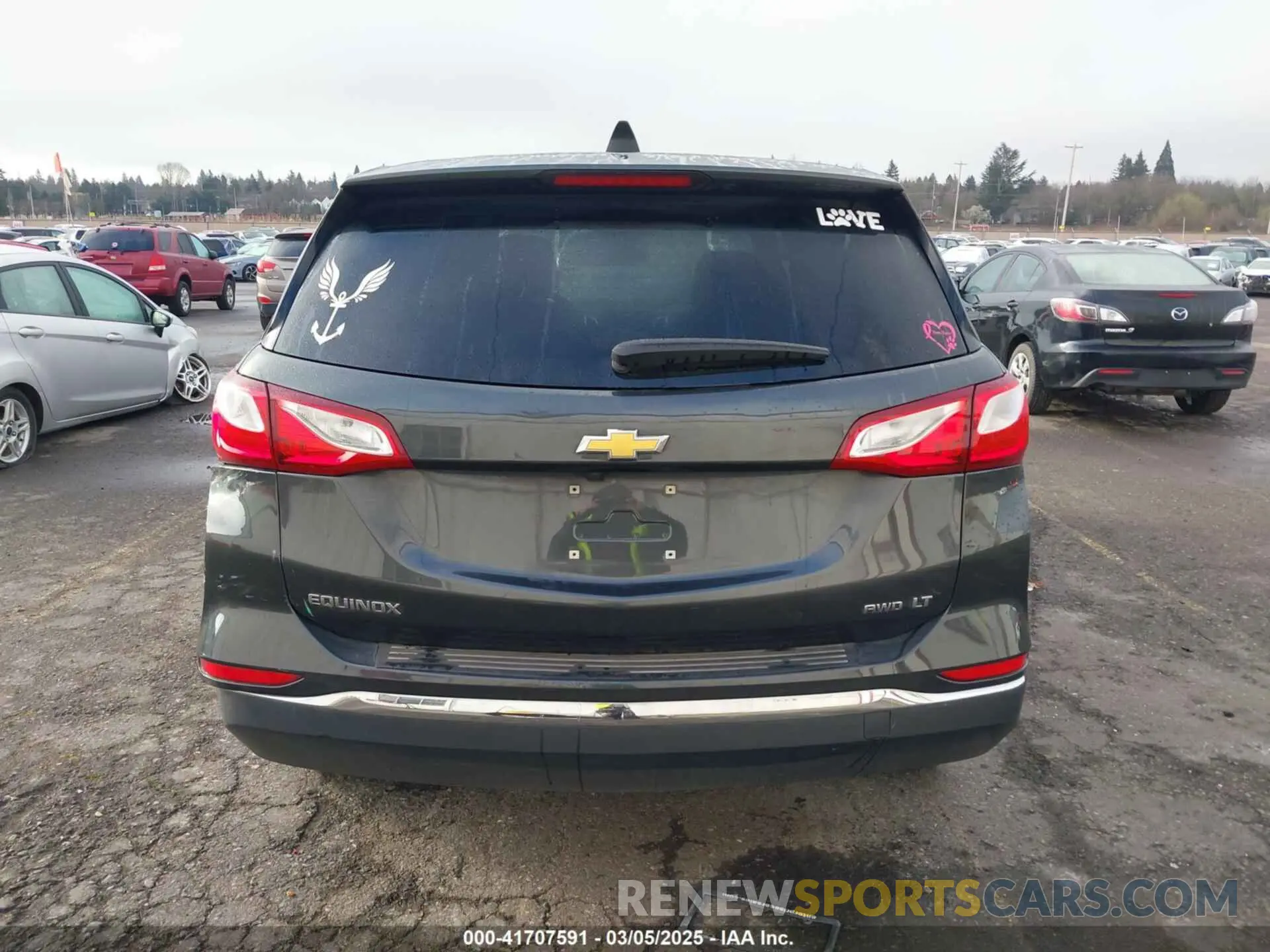 17 fotografías del automóvil dañado 2GNAXUEV7L6217141 CHEVROLET EQUINOX 2020