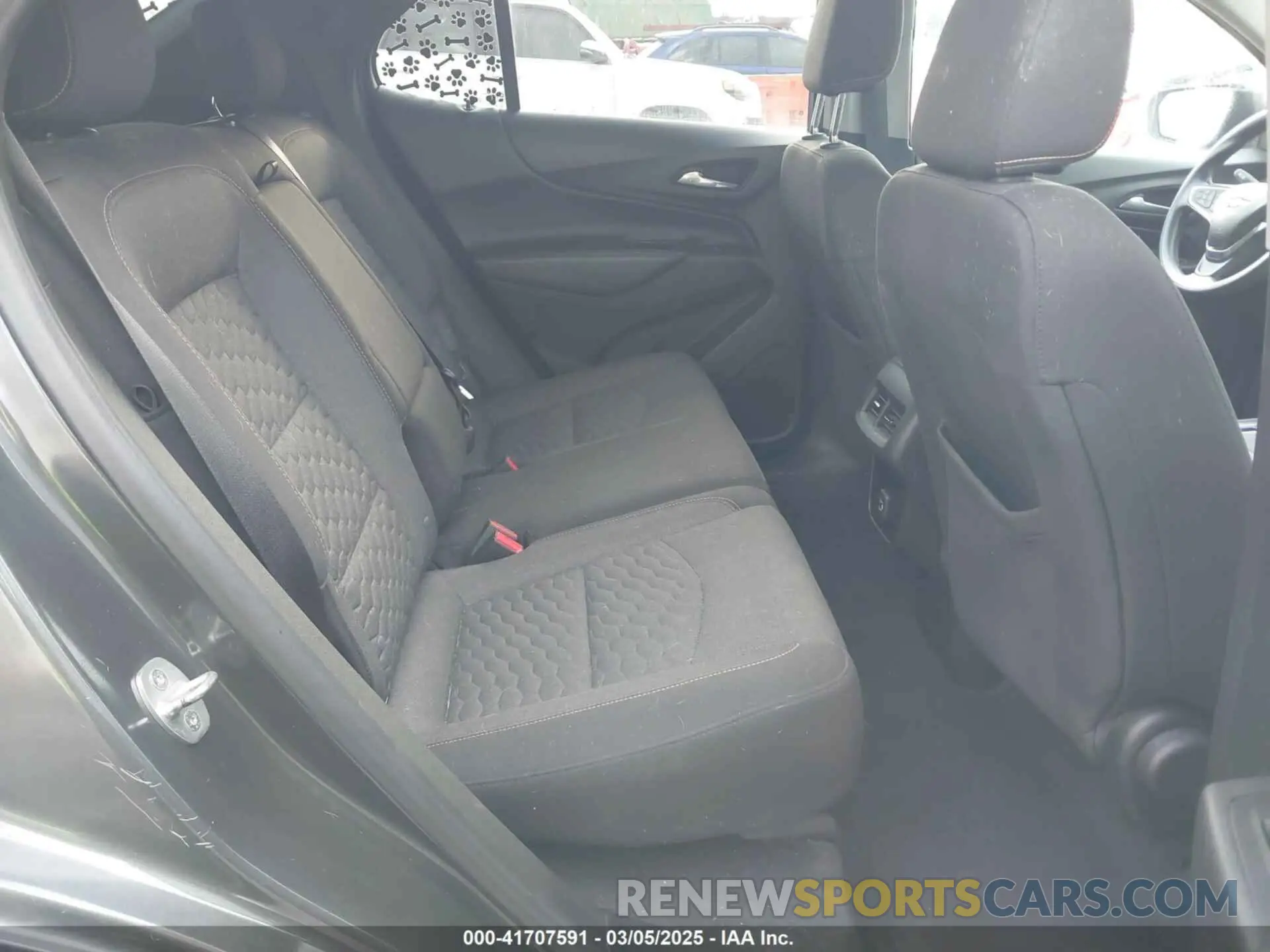 8 fotografías del automóvil dañado 2GNAXUEV7L6217141 CHEVROLET EQUINOX 2020