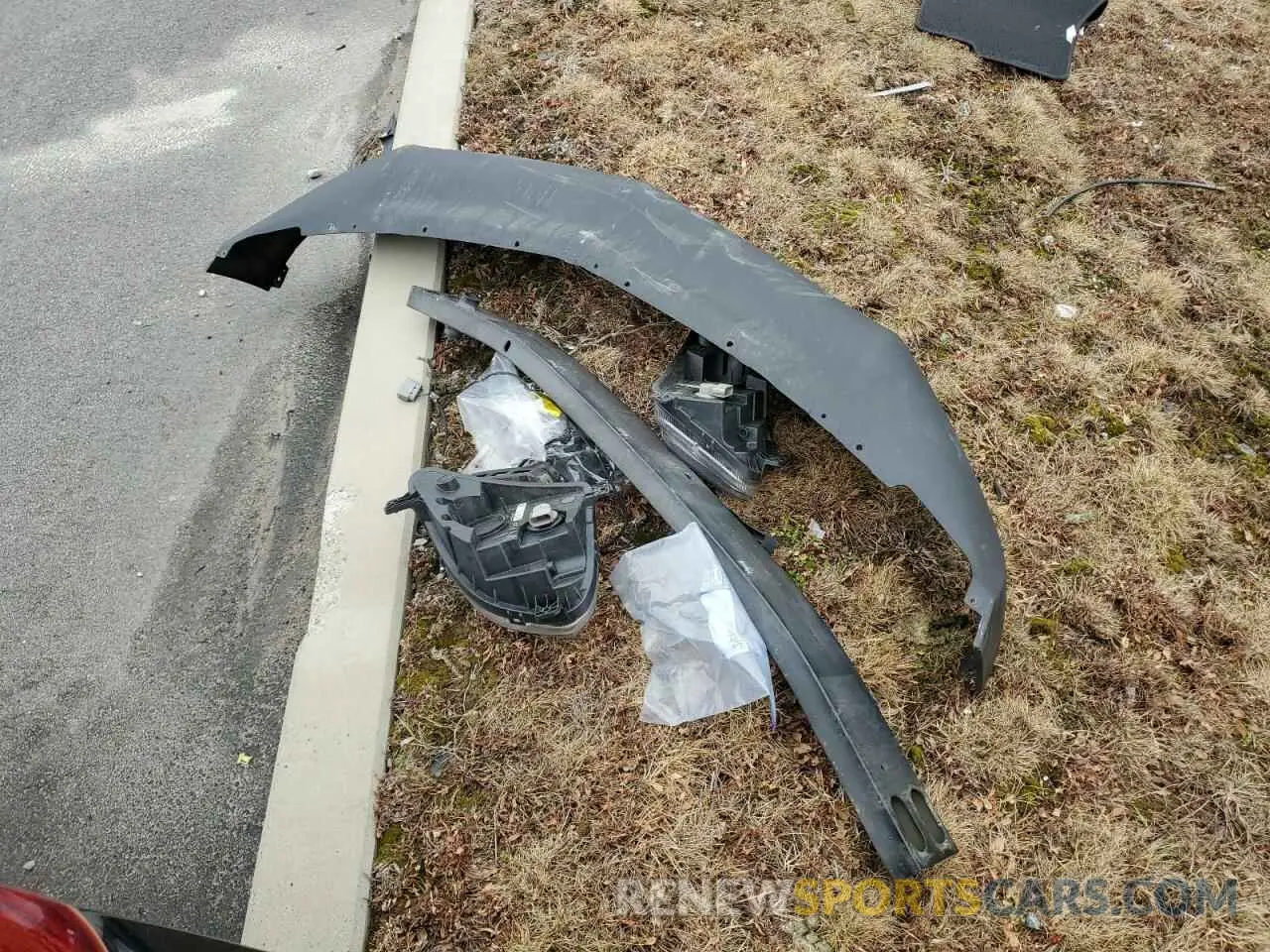 13 fotografías del automóvil dañado 2GNAXUEV7L6244324 CHEVROLET EQUINOX 2020