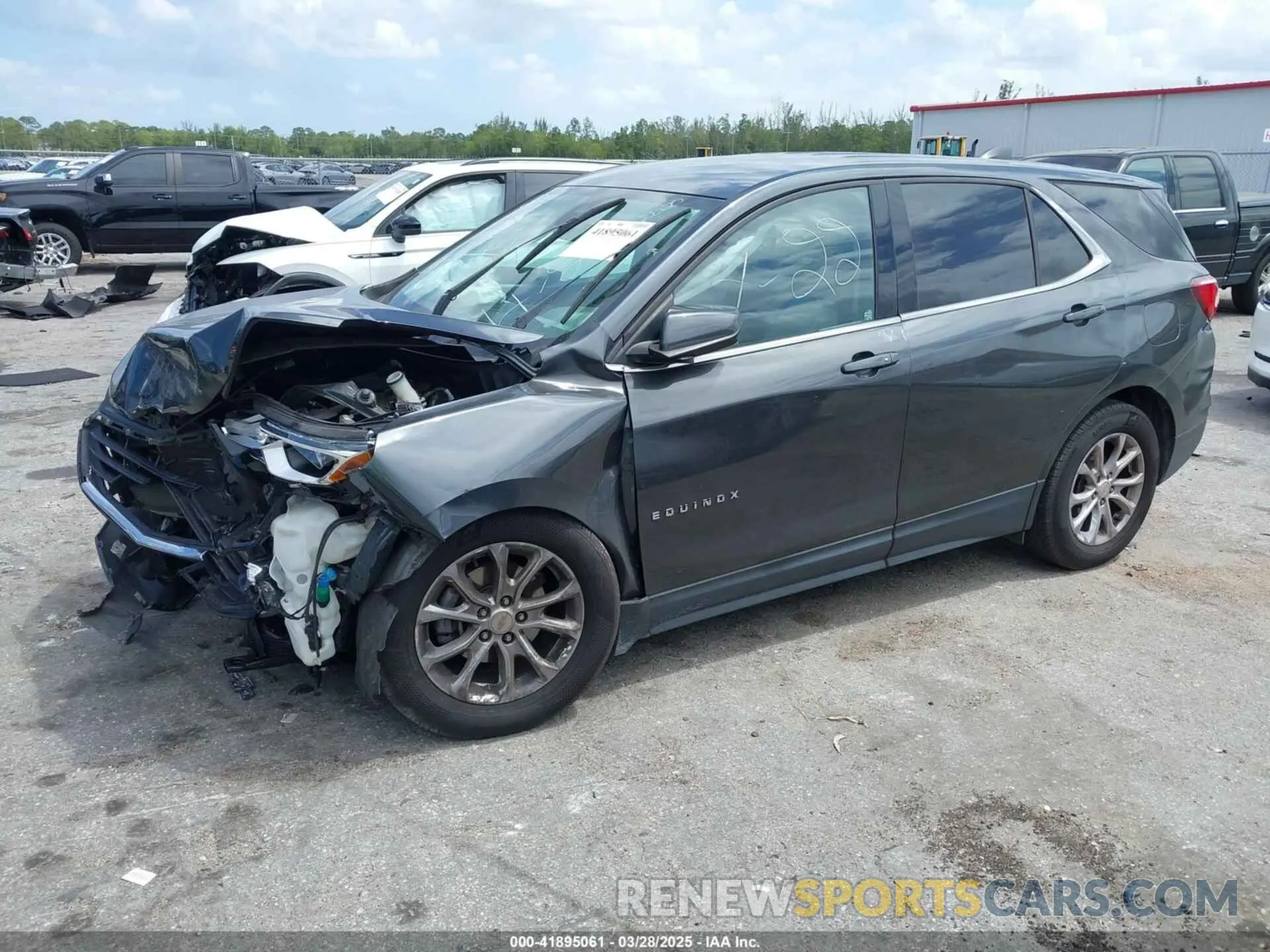 2 fotografías del automóvil dañado 2GNAXUEV8L6109417 CHEVROLET EQUINOX 2020