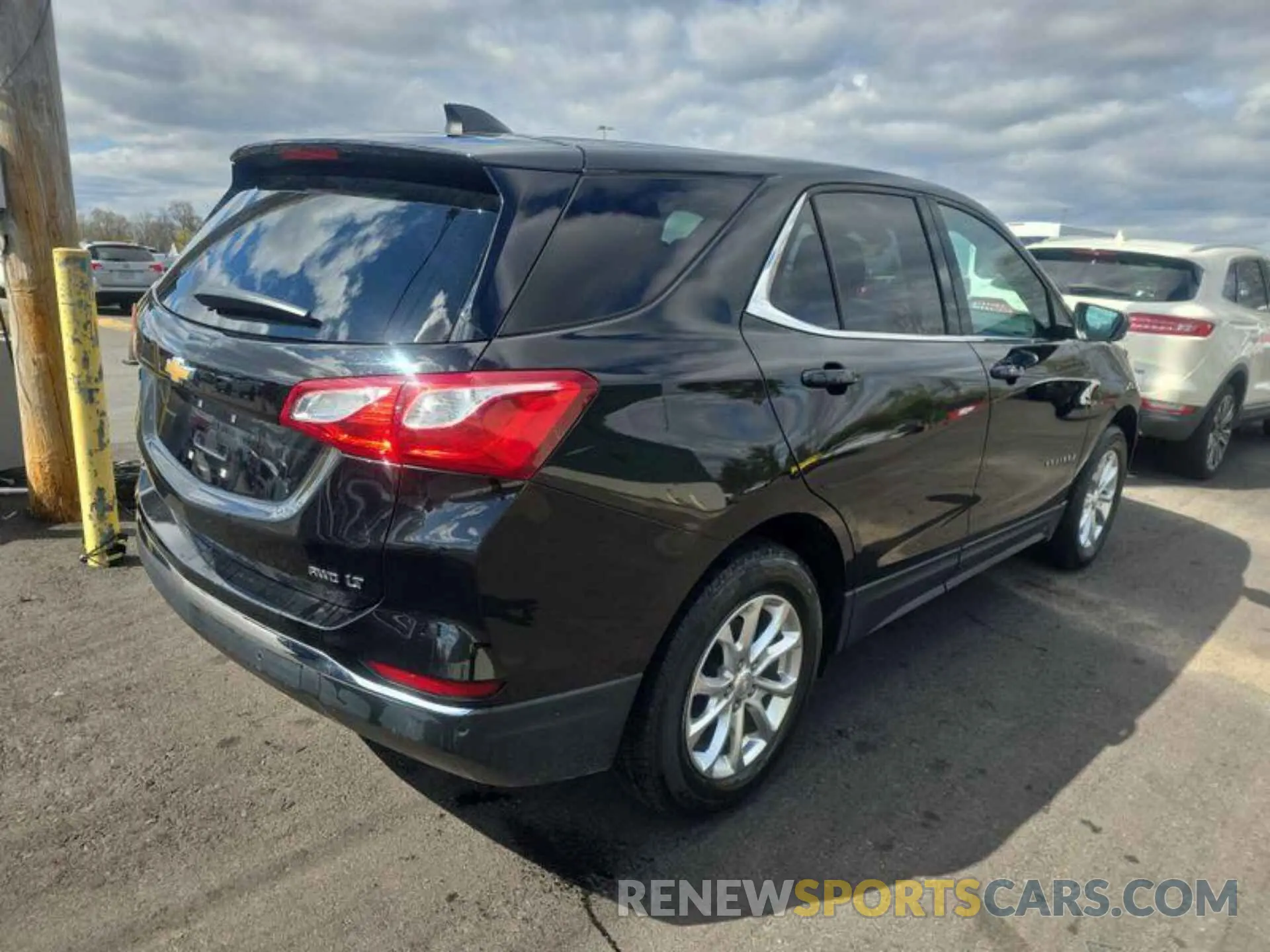 14 fotografías del automóvil dañado 2GNAXUEV8L6188300 CHEVROLET EQUINOX 2020