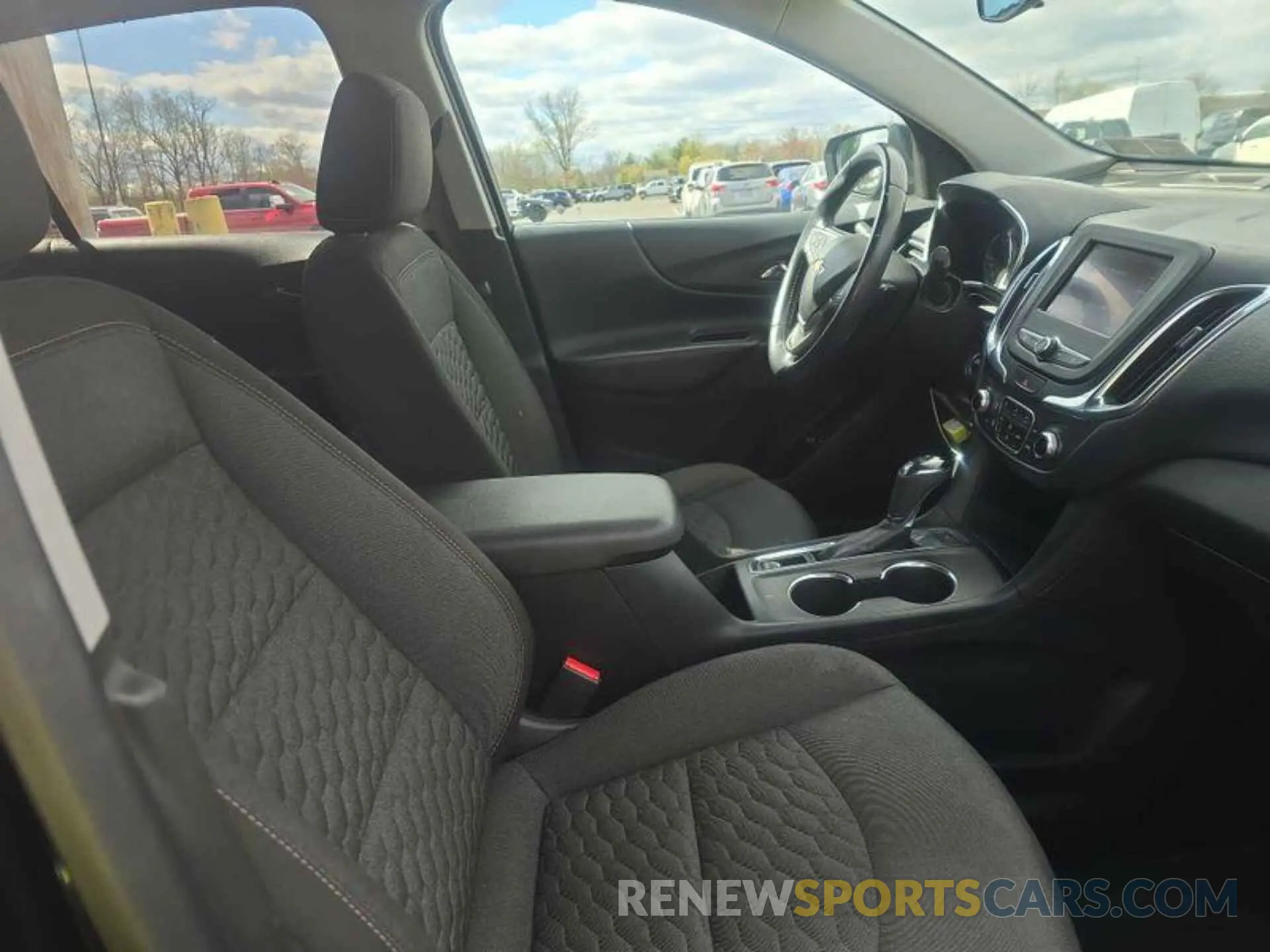 22 fotografías del automóvil dañado 2GNAXUEV8L6188300 CHEVROLET EQUINOX 2020