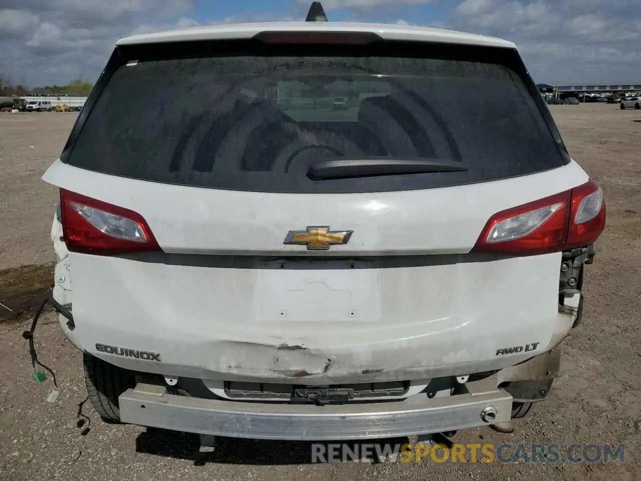 6 fotografías del automóvil dañado 2GNAXUEV8L6189480 CHEVROLET EQUINOX 2020