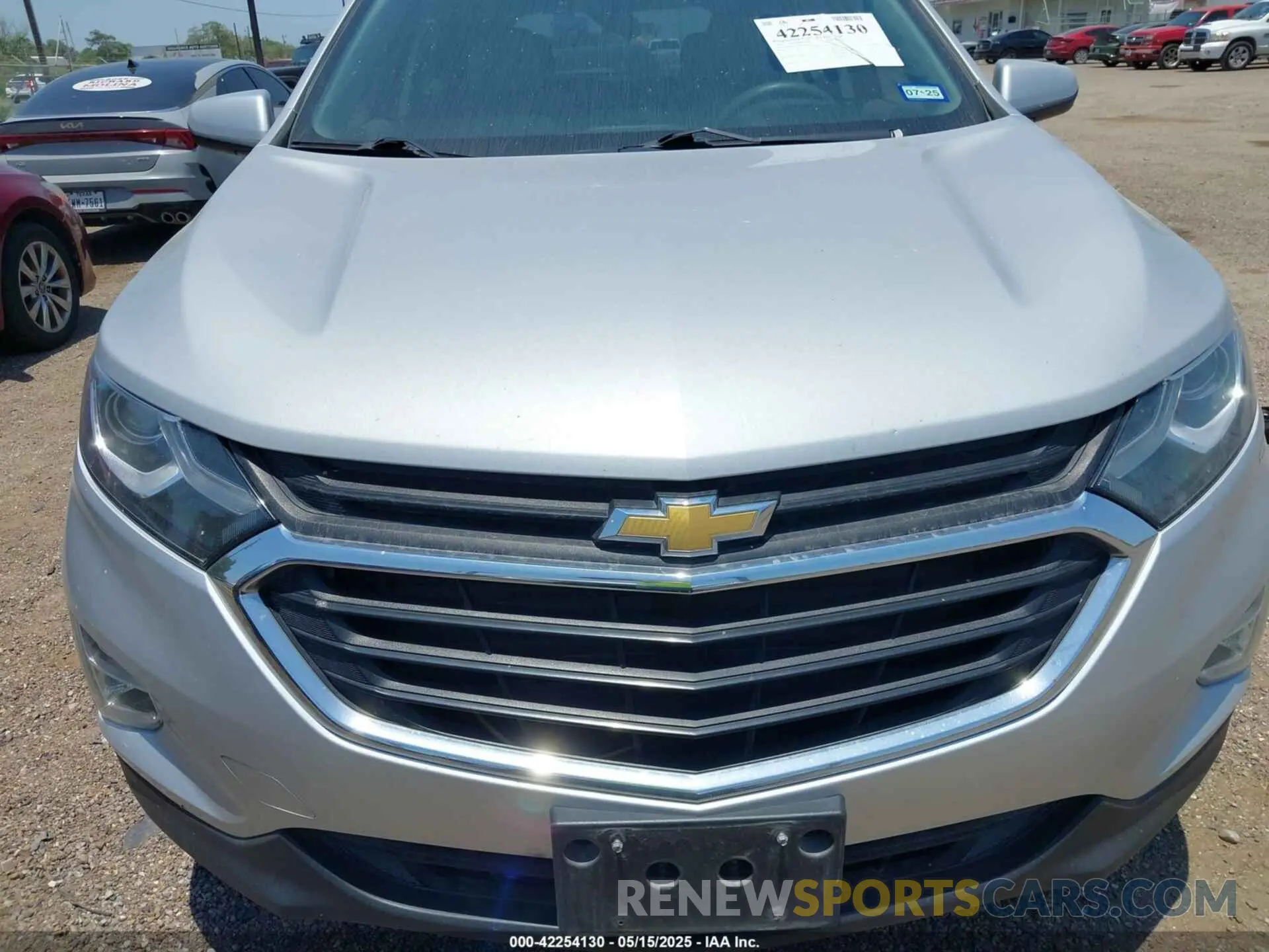6 fotografías del automóvil dañado 2GNAXUEV8L6199412 CHEVROLET EQUINOX 2020