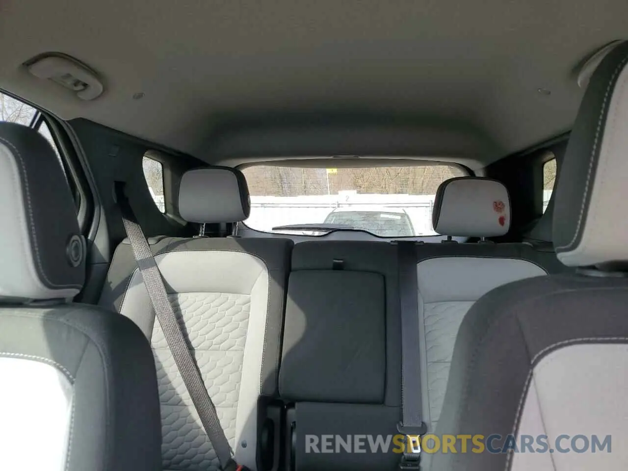 10 fotografías del automóvil dañado 2GNAXUEV8L6223188 CHEVROLET EQUINOX 2020