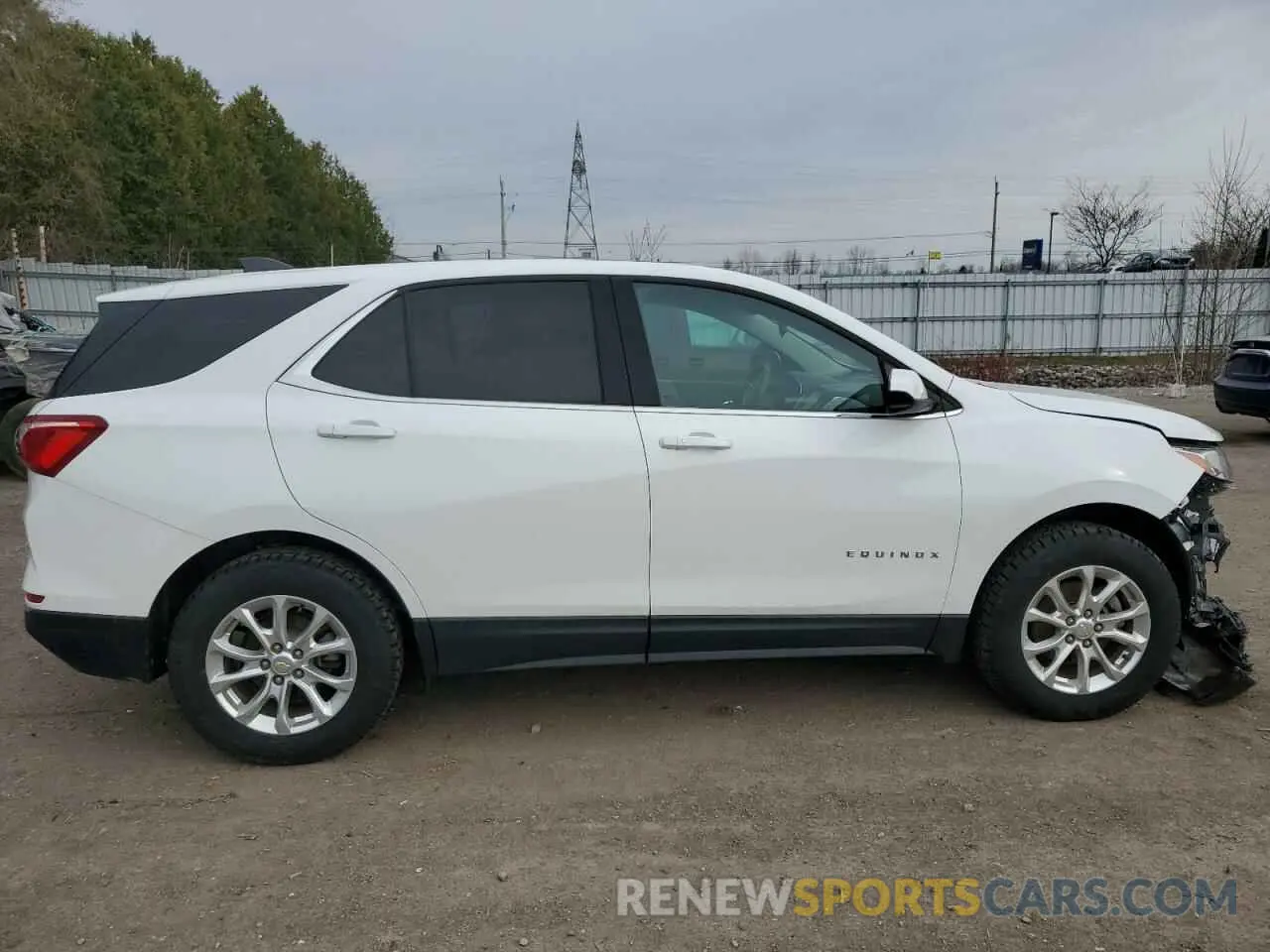 3 fotografías del automóvil dañado 2GNAXUEV8L6223188 CHEVROLET EQUINOX 2020