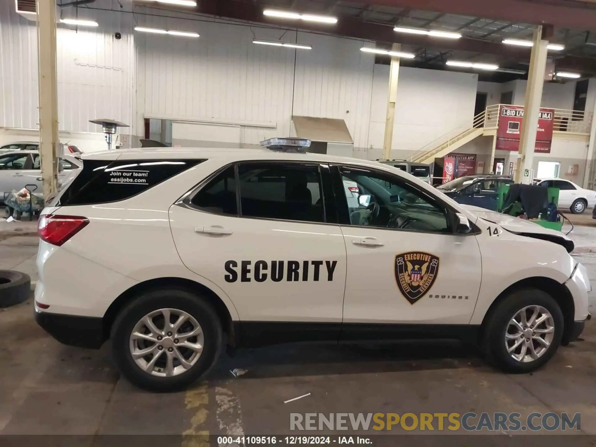 13 fotografías del automóvil dañado 2GNAXUEVXL6160028 CHEVROLET EQUINOX 2020