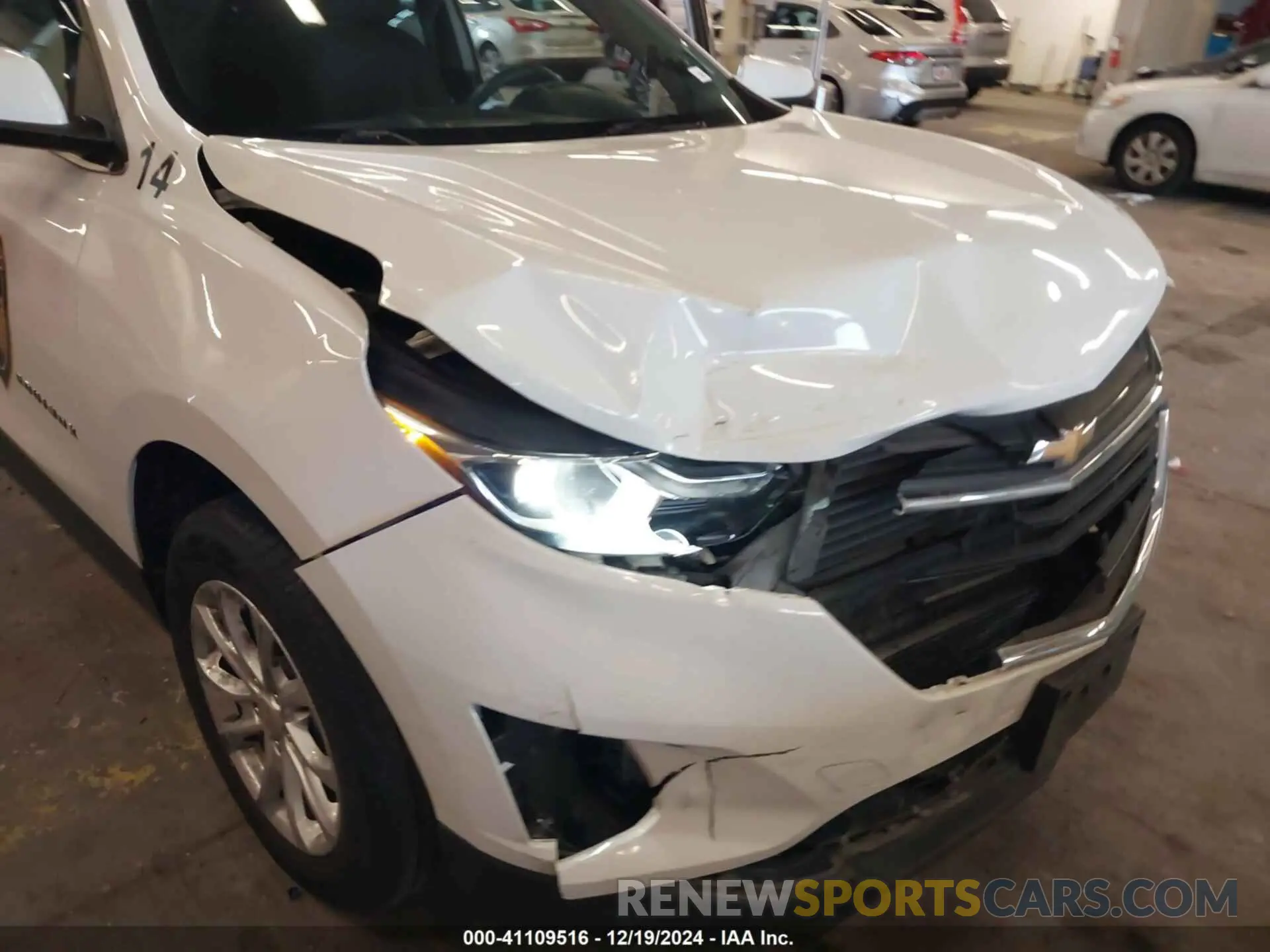 18 fotografías del automóvil dañado 2GNAXUEVXL6160028 CHEVROLET EQUINOX 2020