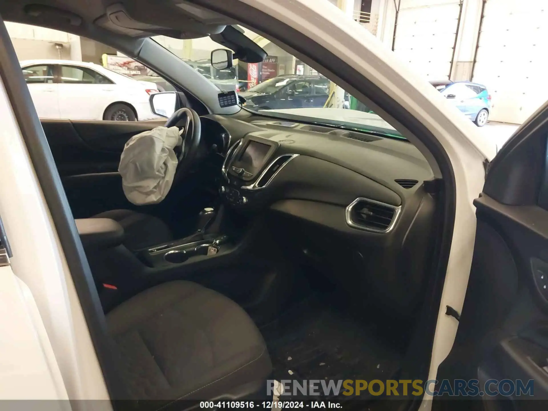 5 fotografías del automóvil dañado 2GNAXUEVXL6160028 CHEVROLET EQUINOX 2020