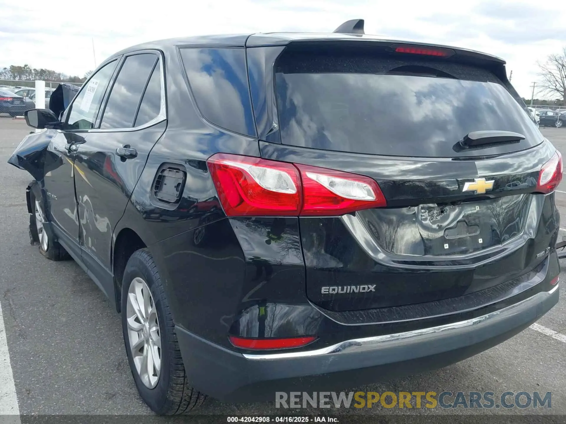 3 fotografías del automóvil dañado 2GNAXUEVXL6167545 CHEVROLET EQUINOX 2020