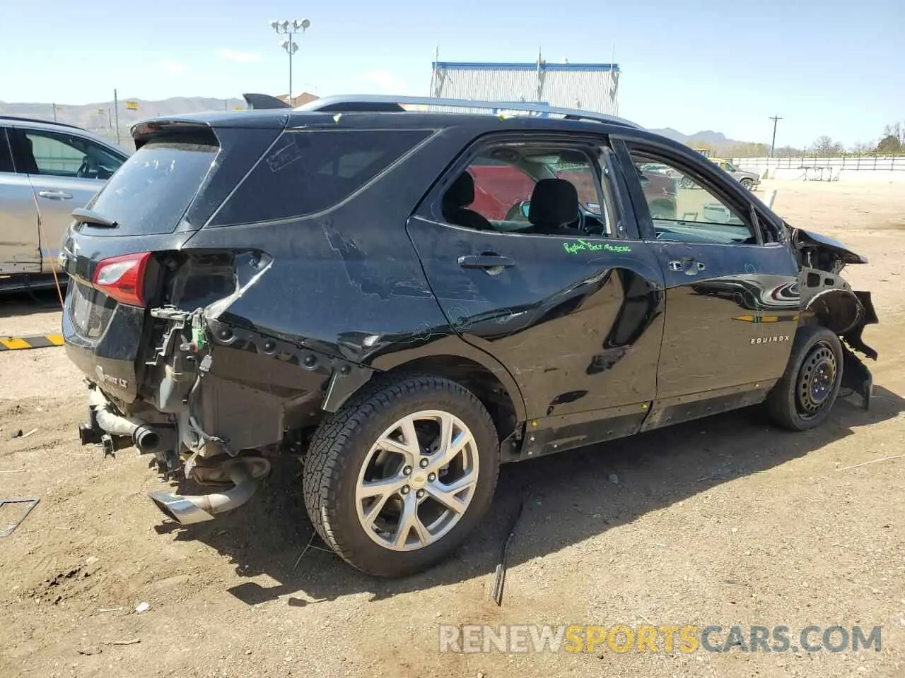3 fotografías del automóvil dañado 2GNAXVEX3L6257837 CHEVROLET EQUINOX 2020