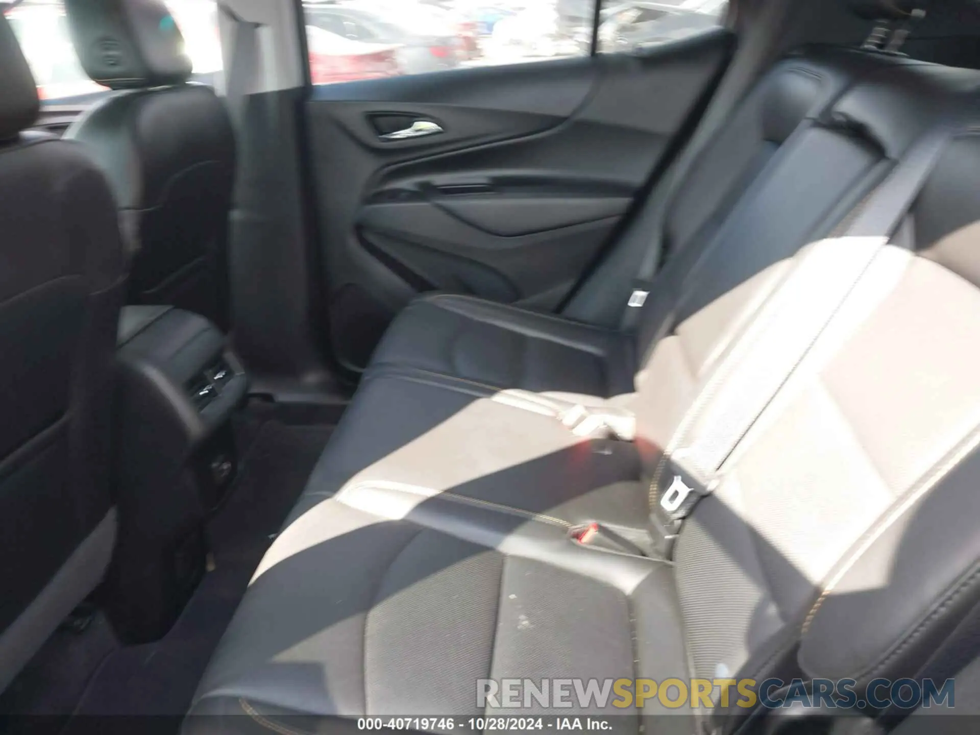 8 fotografías del automóvil dañado 2GNAXVEX7L6178168 CHEVROLET EQUINOX 2020