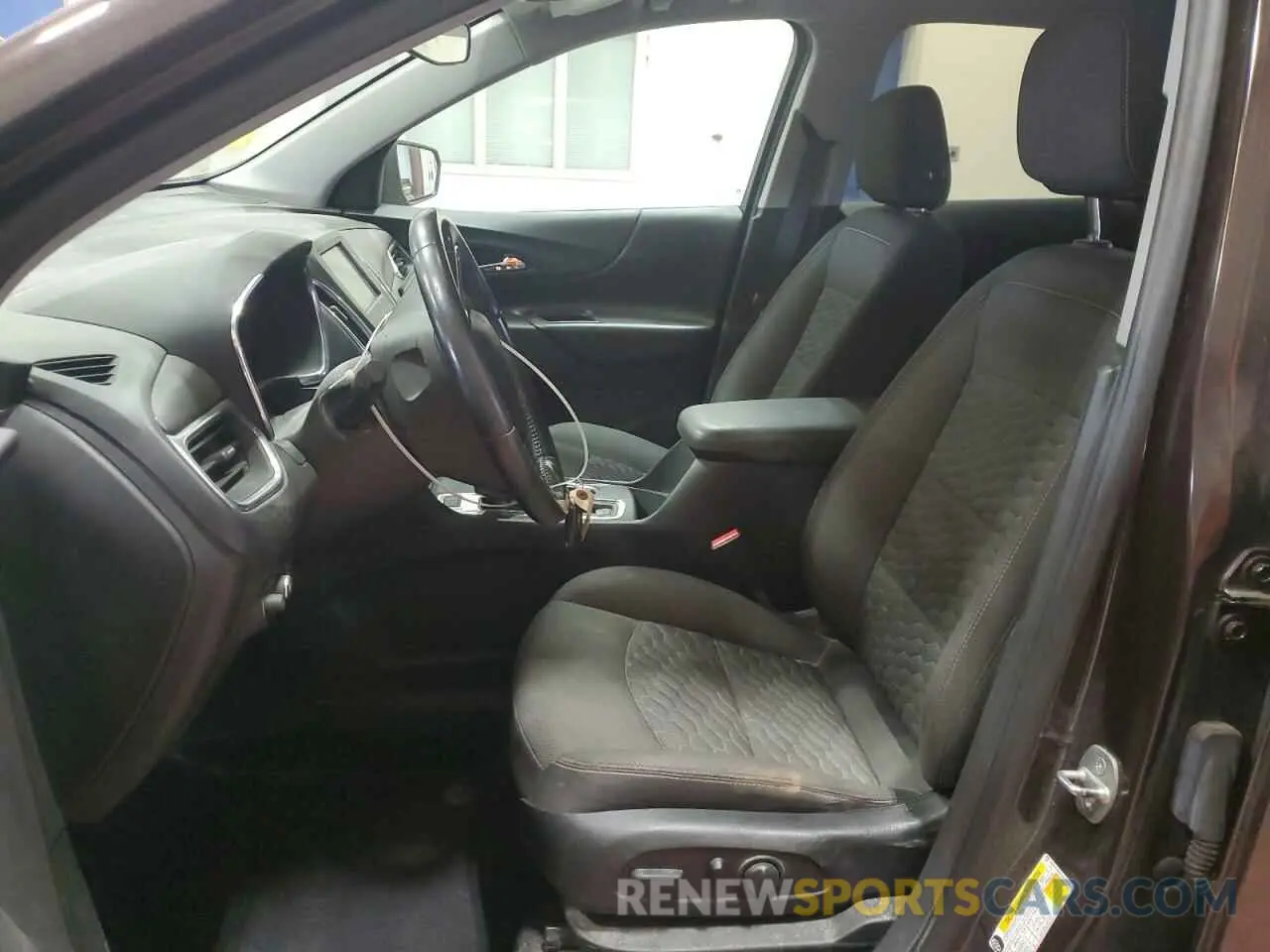 7 fotografías del automóvil dañado 2GNAXVEX9L6213051 CHEVROLET EQUINOX 2020