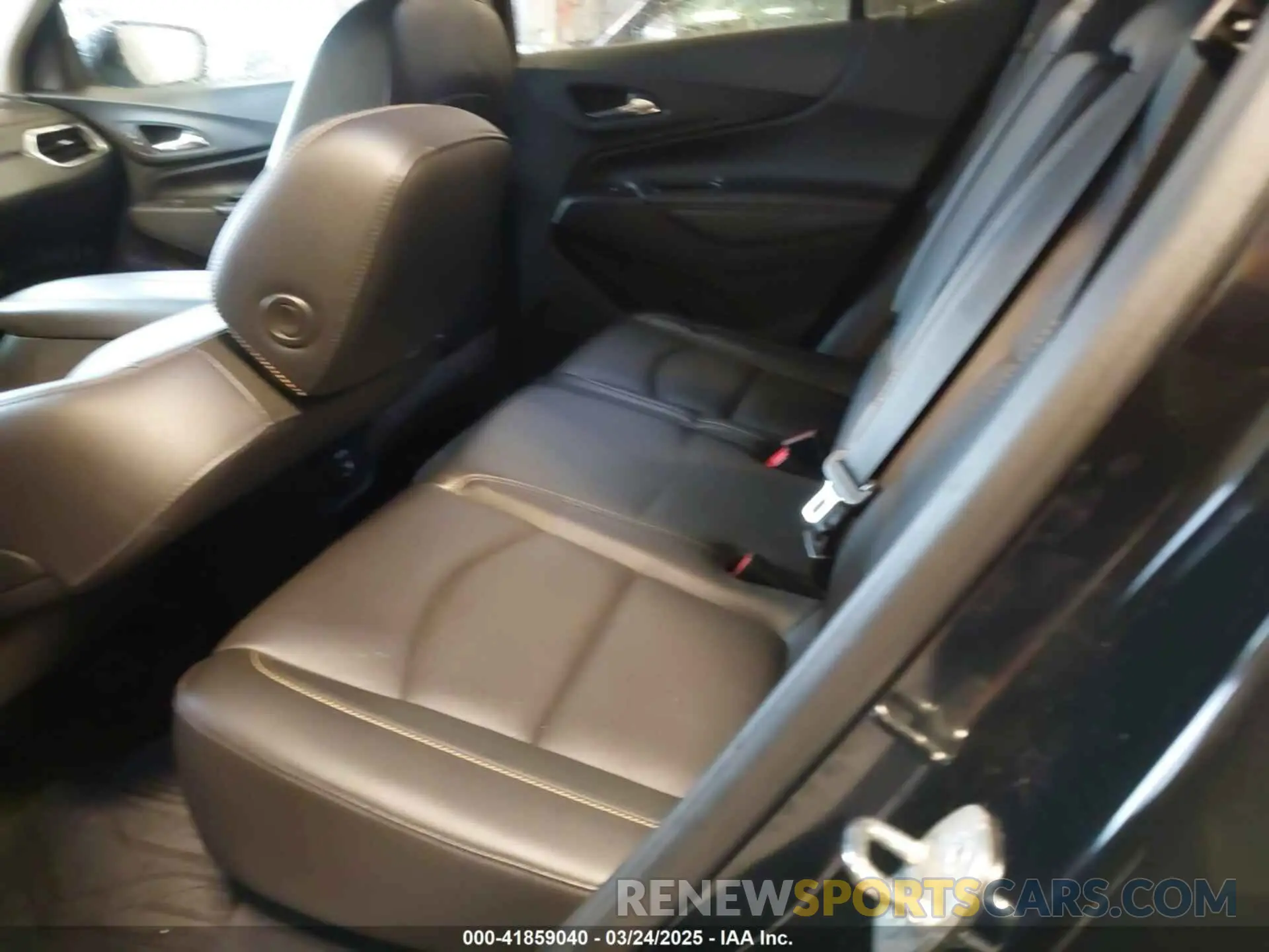 8 fotografías del automóvil dañado 2GNAXXEV1L6264361 CHEVROLET EQUINOX 2020
