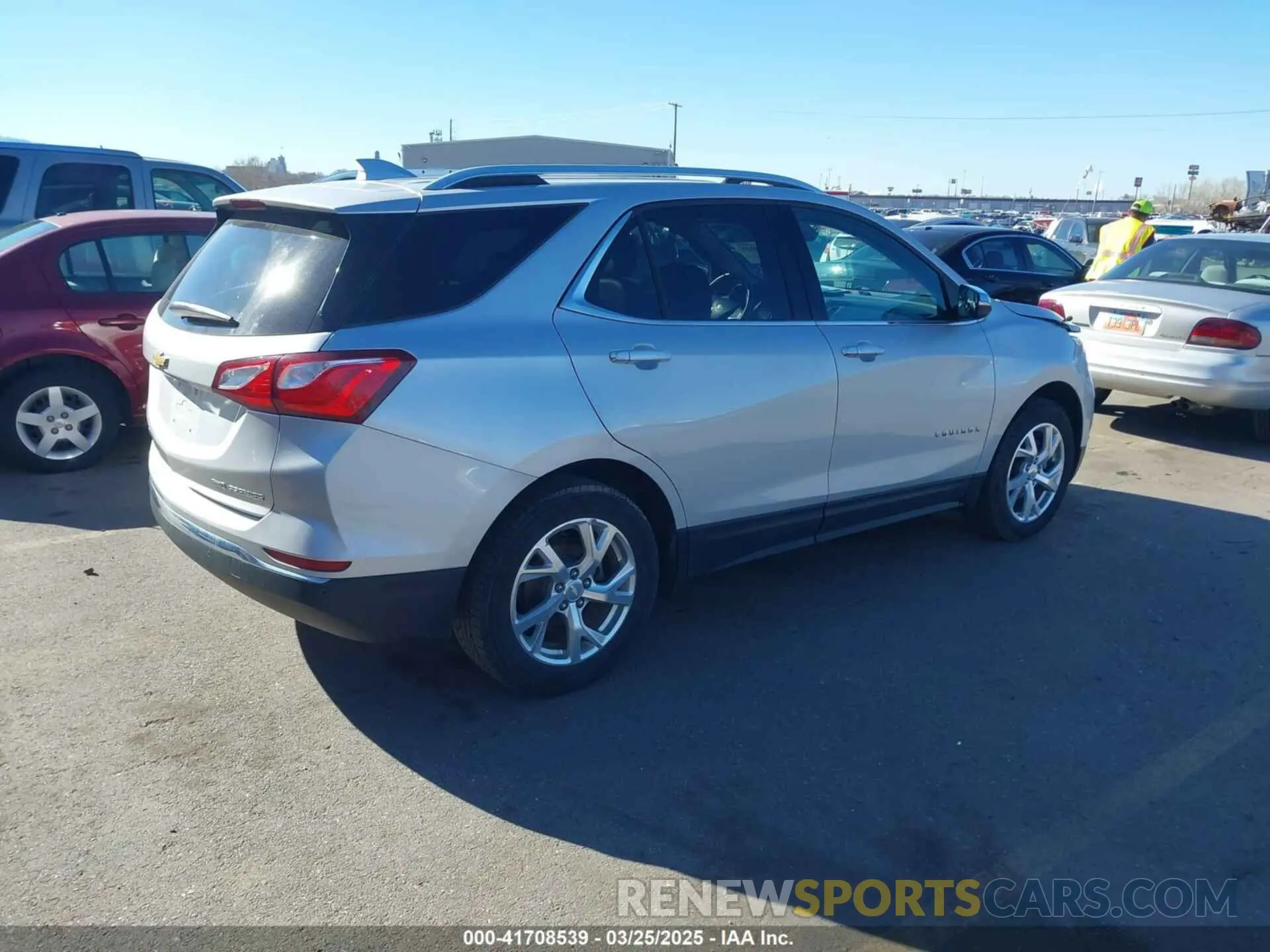 4 fotografías del automóvil dañado 2GNAXXEV2L6185460 CHEVROLET EQUINOX 2020