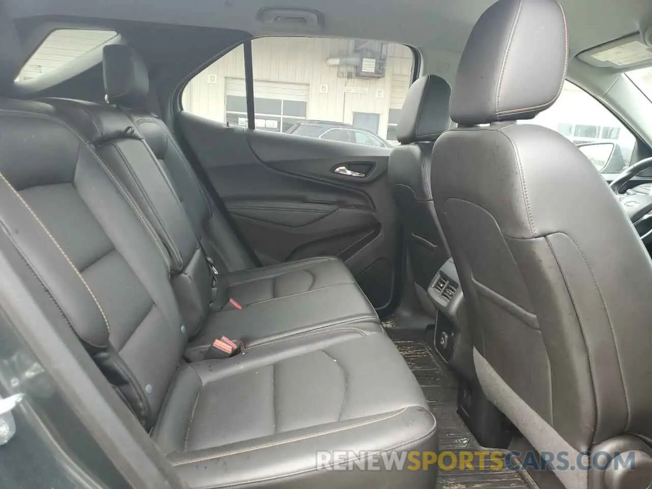11 fotografías del automóvil dañado 2GNAXXEV4L6190885 CHEVROLET EQUINOX 2020