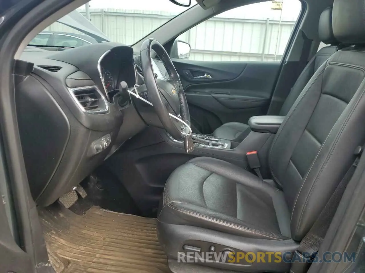 7 fotografías del automóvil dañado 2GNAXXEV4L6190885 CHEVROLET EQUINOX 2020
