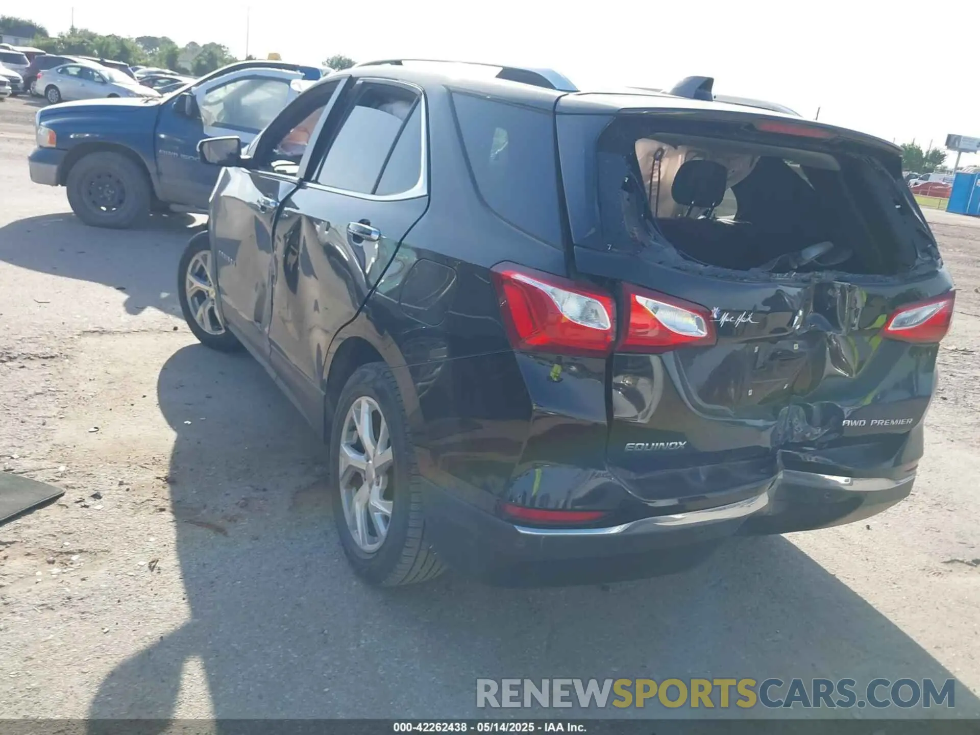 3 fotografías del automóvil dañado 2GNAXXEV5L6245196 CHEVROLET EQUINOX 2020