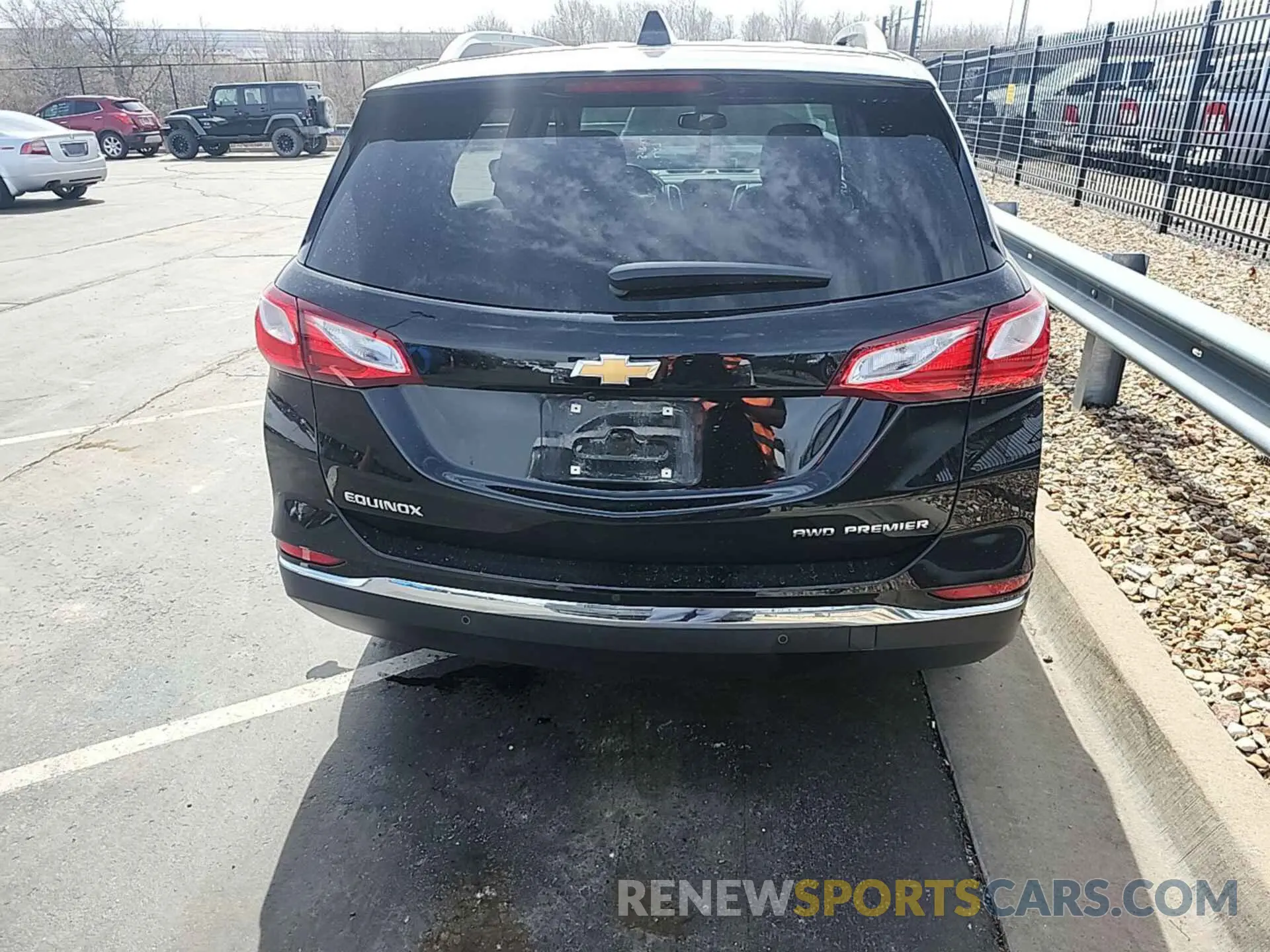 24 fotografías del automóvil dañado 2GNAXXEVXL6215532 CHEVROLET EQUINOX 2020