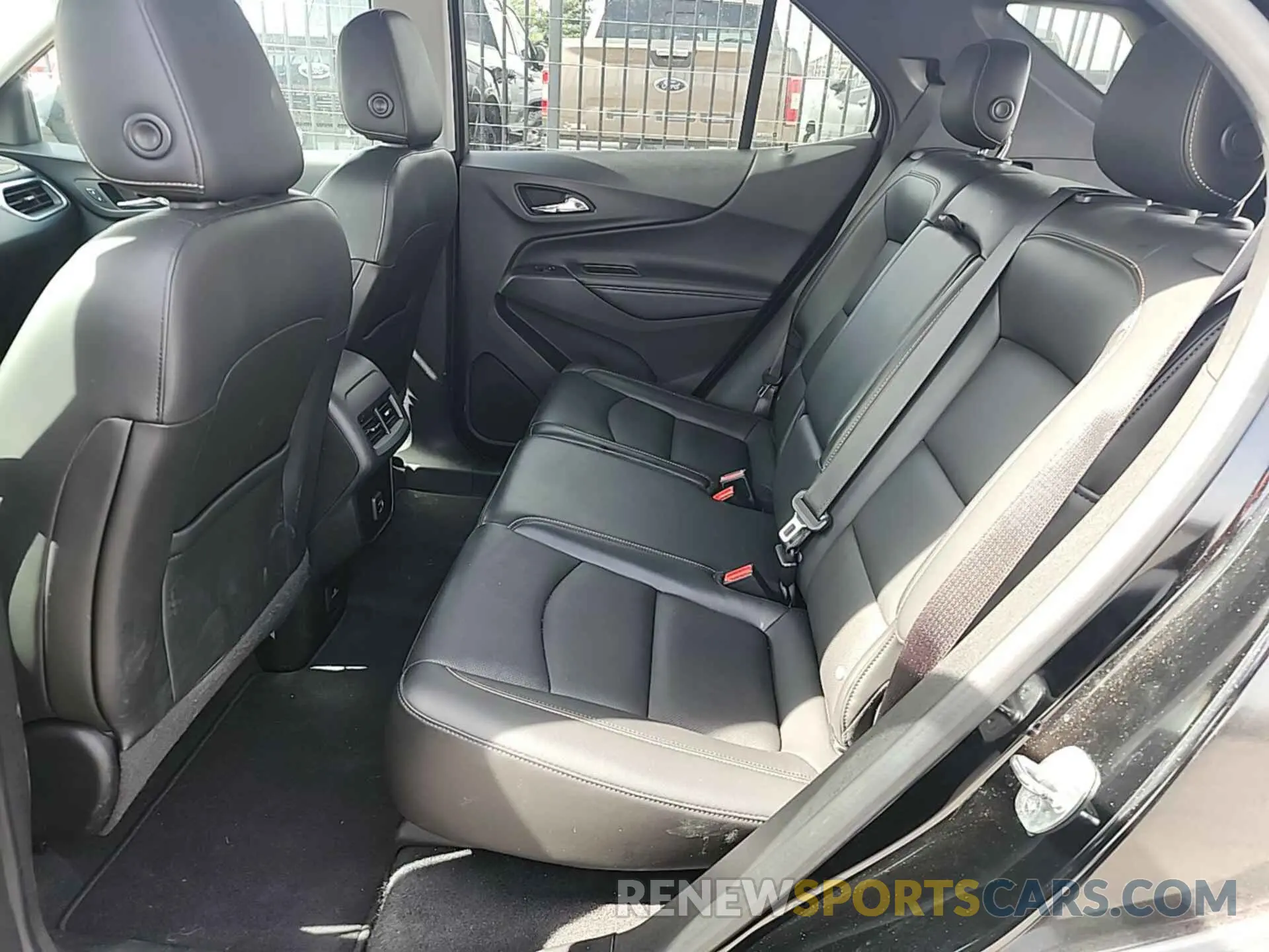 6 fotografías del automóvil dañado 2GNAXXEVXL6215532 CHEVROLET EQUINOX 2020