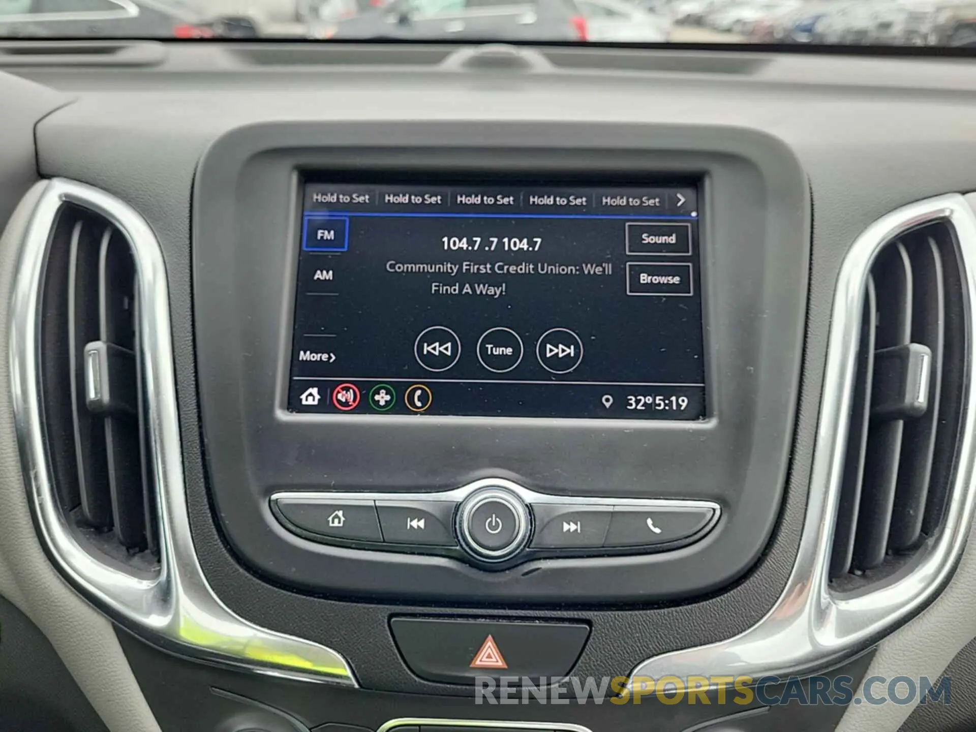 11 fotografías del automóvil dañado 3GNAXFEV3LS585152 CHEVROLET EQUINOX 2020