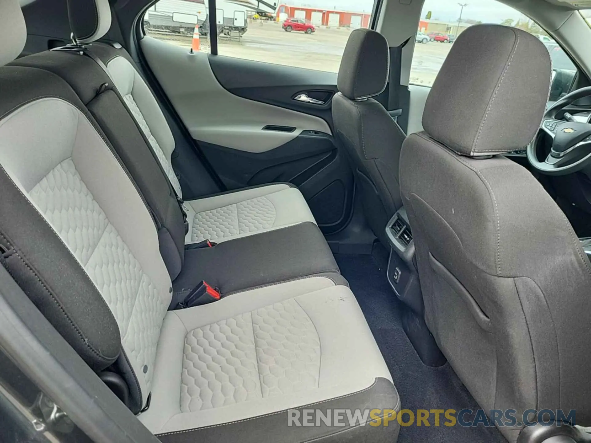 23 fotografías del automóvil dañado 3GNAXFEV3LS585152 CHEVROLET EQUINOX 2020