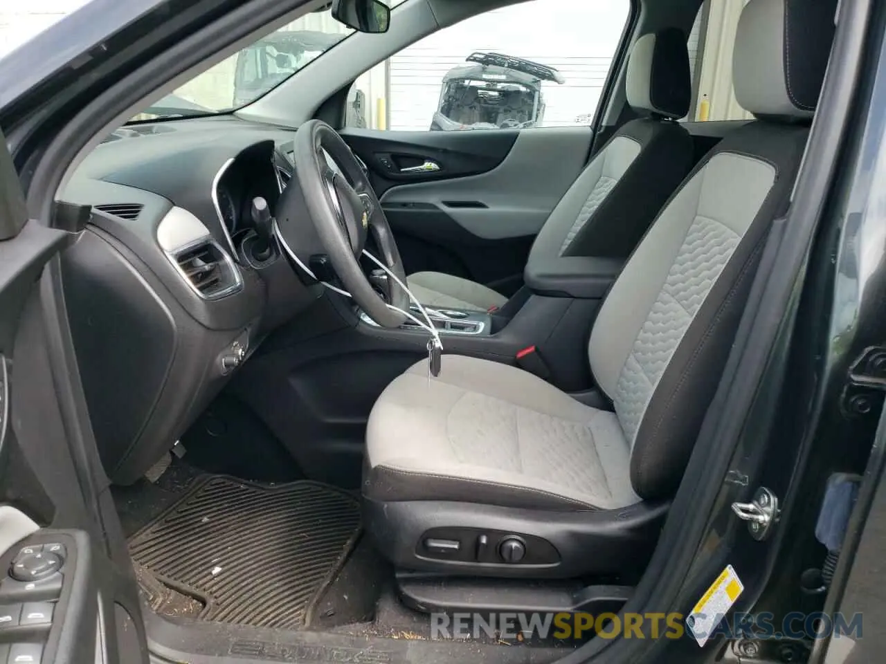 7 fotografías del automóvil dañado 3GNAXHEV0LS560673 CHEVROLET EQUINOX 2020