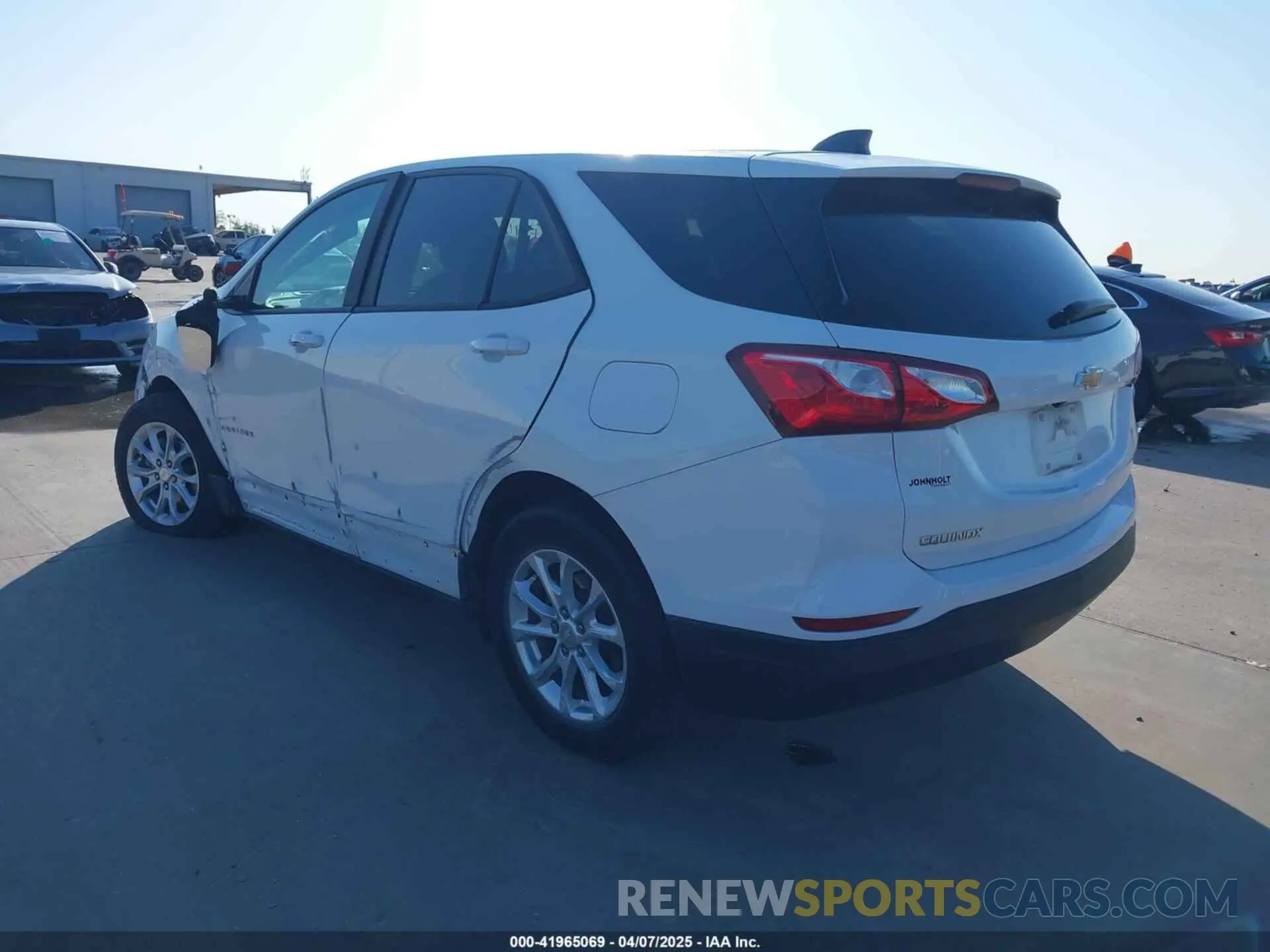 3 fotografías del automóvil dañado 3GNAXHEV0LS703895 CHEVROLET EQUINOX 2020