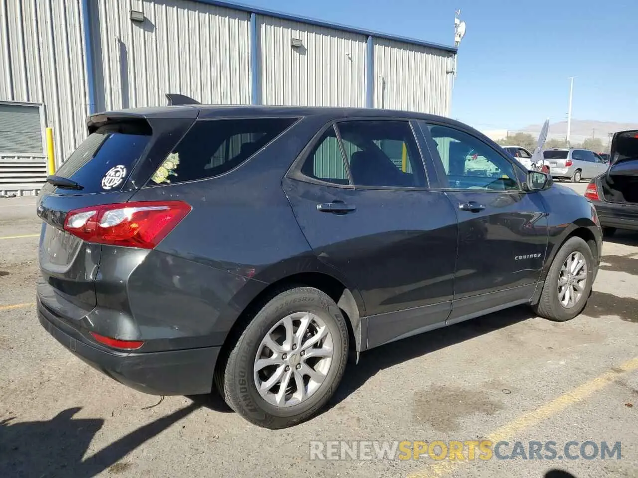 3 fotografías del automóvil dañado 3GNAXHEV2LS506243 CHEVROLET EQUINOX 2020