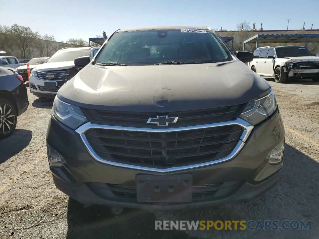 5 fotografías del automóvil dañado 3GNAXHEV2LS506243 CHEVROLET EQUINOX 2020