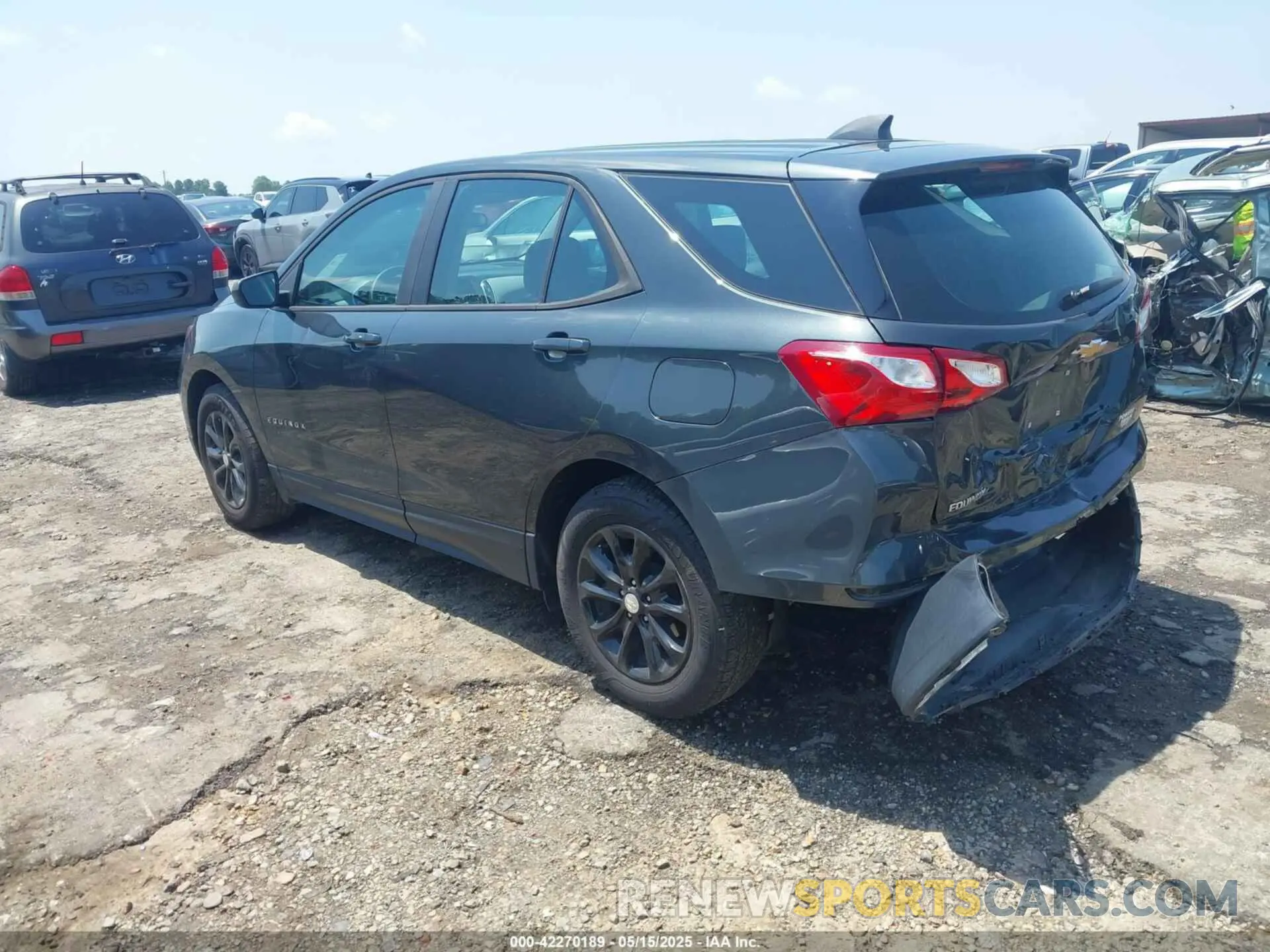 3 fotografías del automóvil dañado 3GNAXHEV2LS526900 CHEVROLET EQUINOX 2020