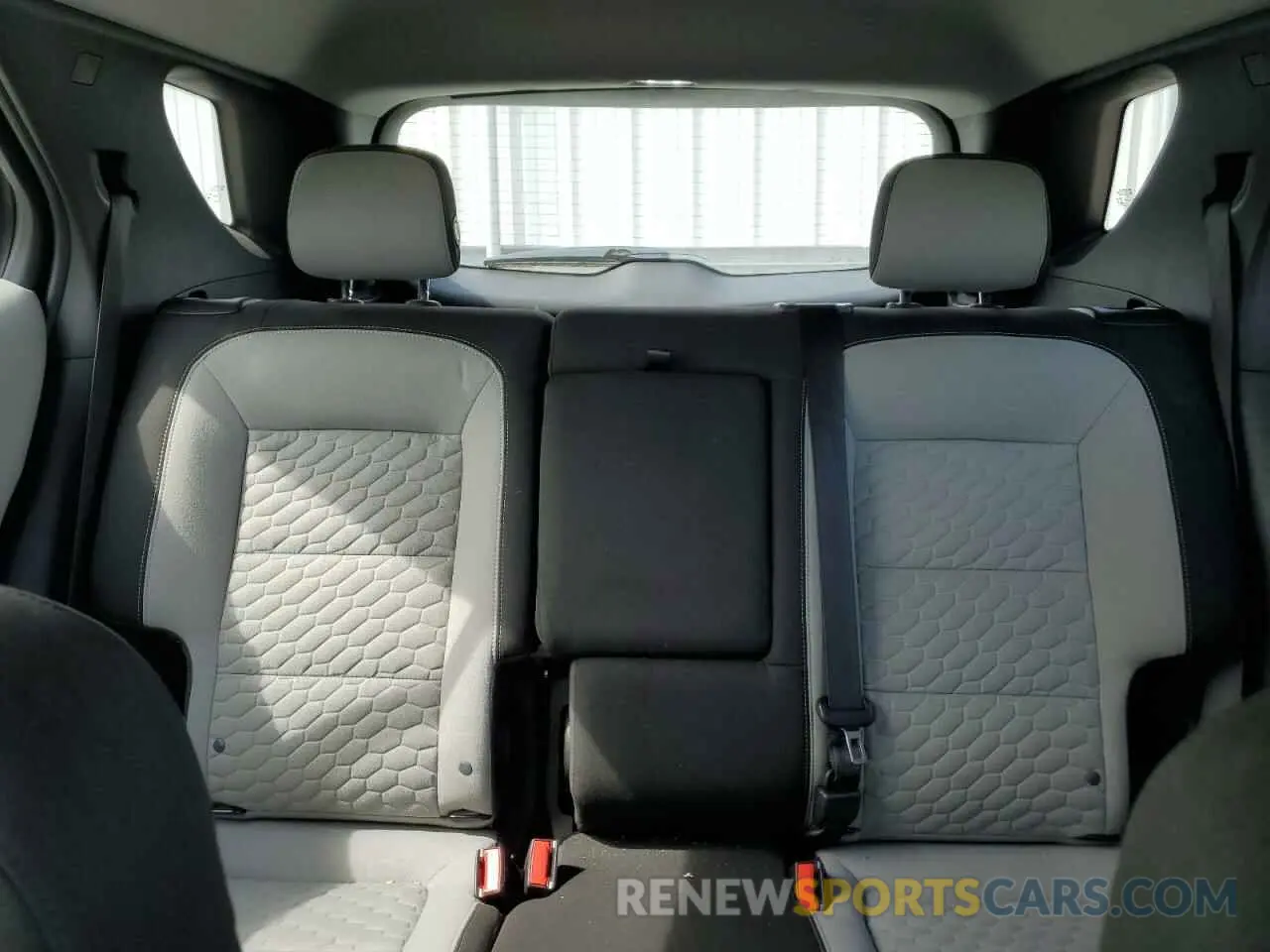 10 fotografías del automóvil dañado 3GNAXHEV2LS635390 CHEVROLET EQUINOX 2020