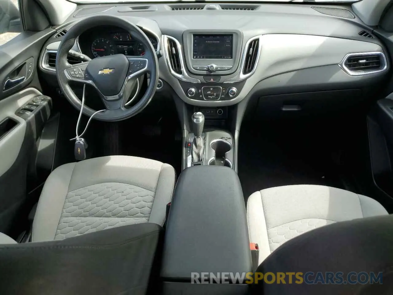 8 fotografías del automóvil dañado 3GNAXHEV2LS635390 CHEVROLET EQUINOX 2020