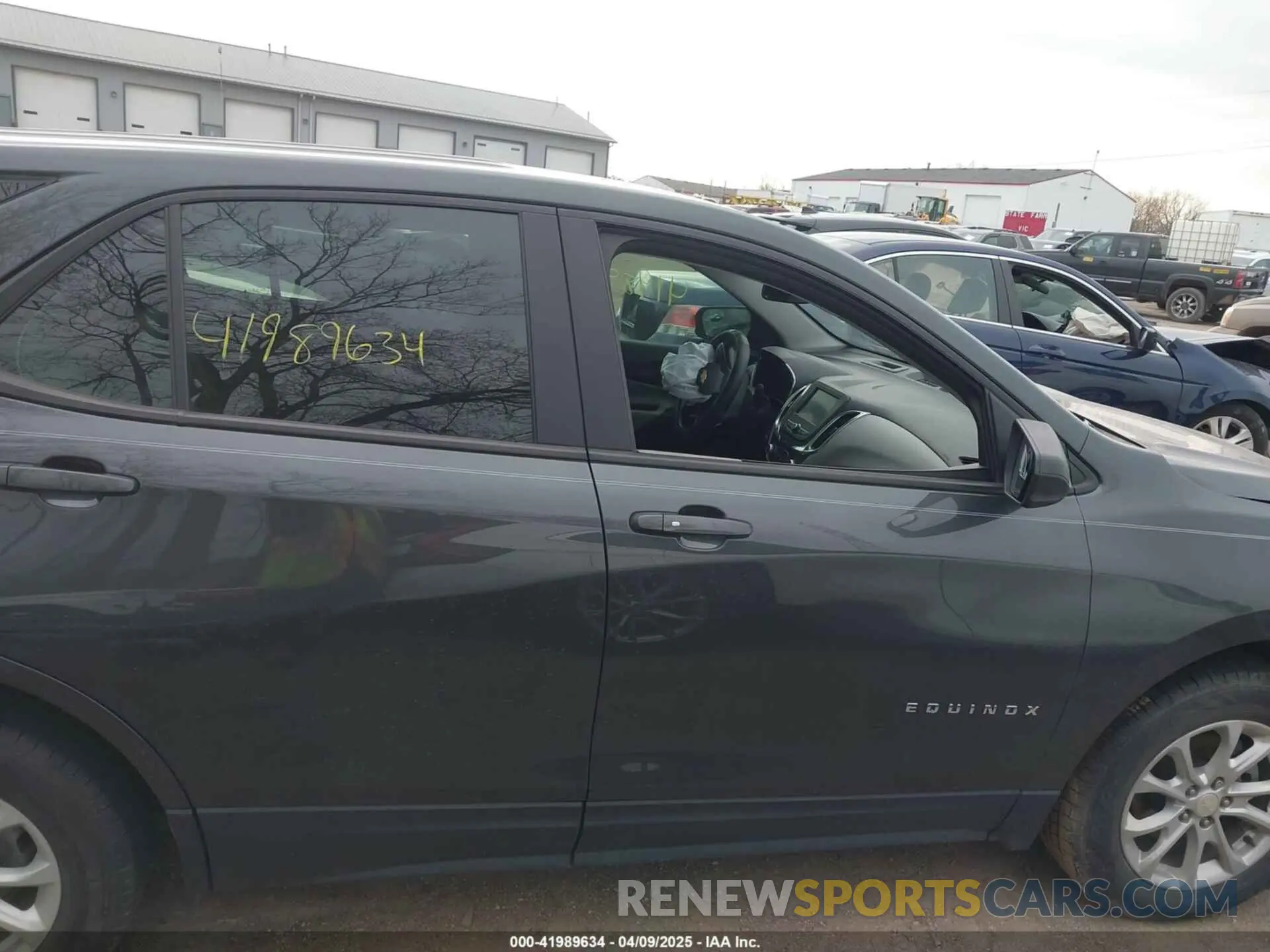 12 fotografías del automóvil dañado 3GNAXHEV2LS654862 CHEVROLET EQUINOX 2020