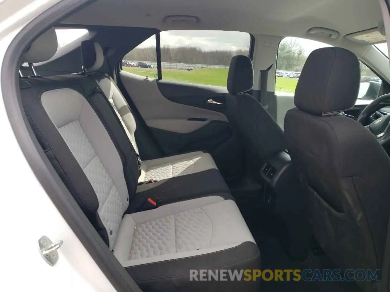 11 fotografías del automóvil dañado 3GNAXHEV2LS695234 CHEVROLET EQUINOX 2020