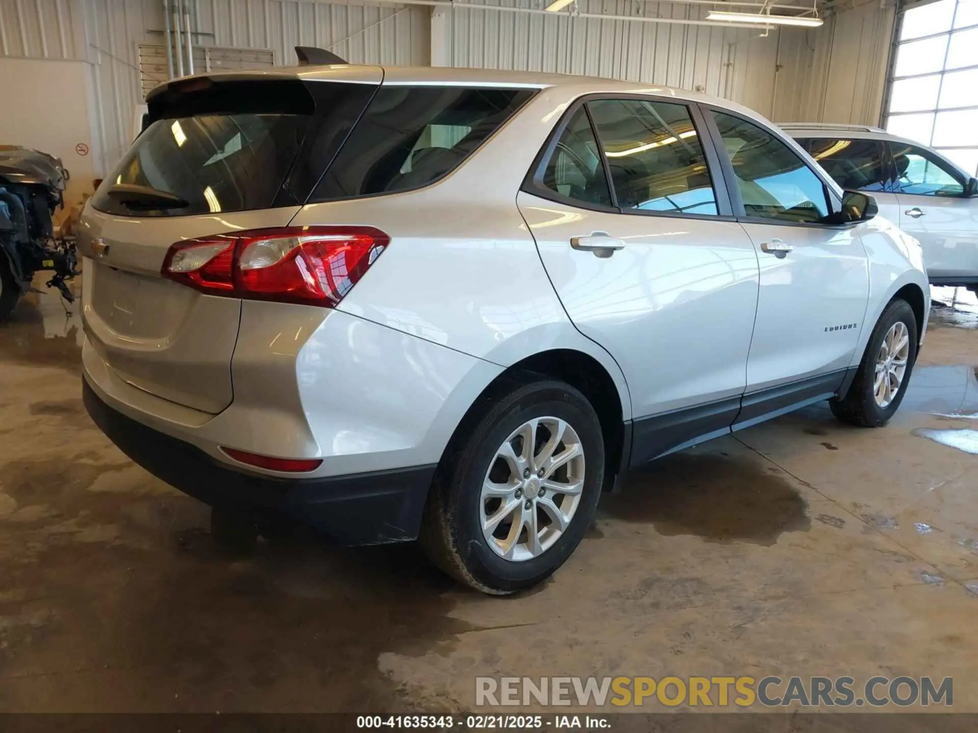 4 fotografías del automóvil dañado 3GNAXHEV2LS697744 CHEVROLET EQUINOX 2020