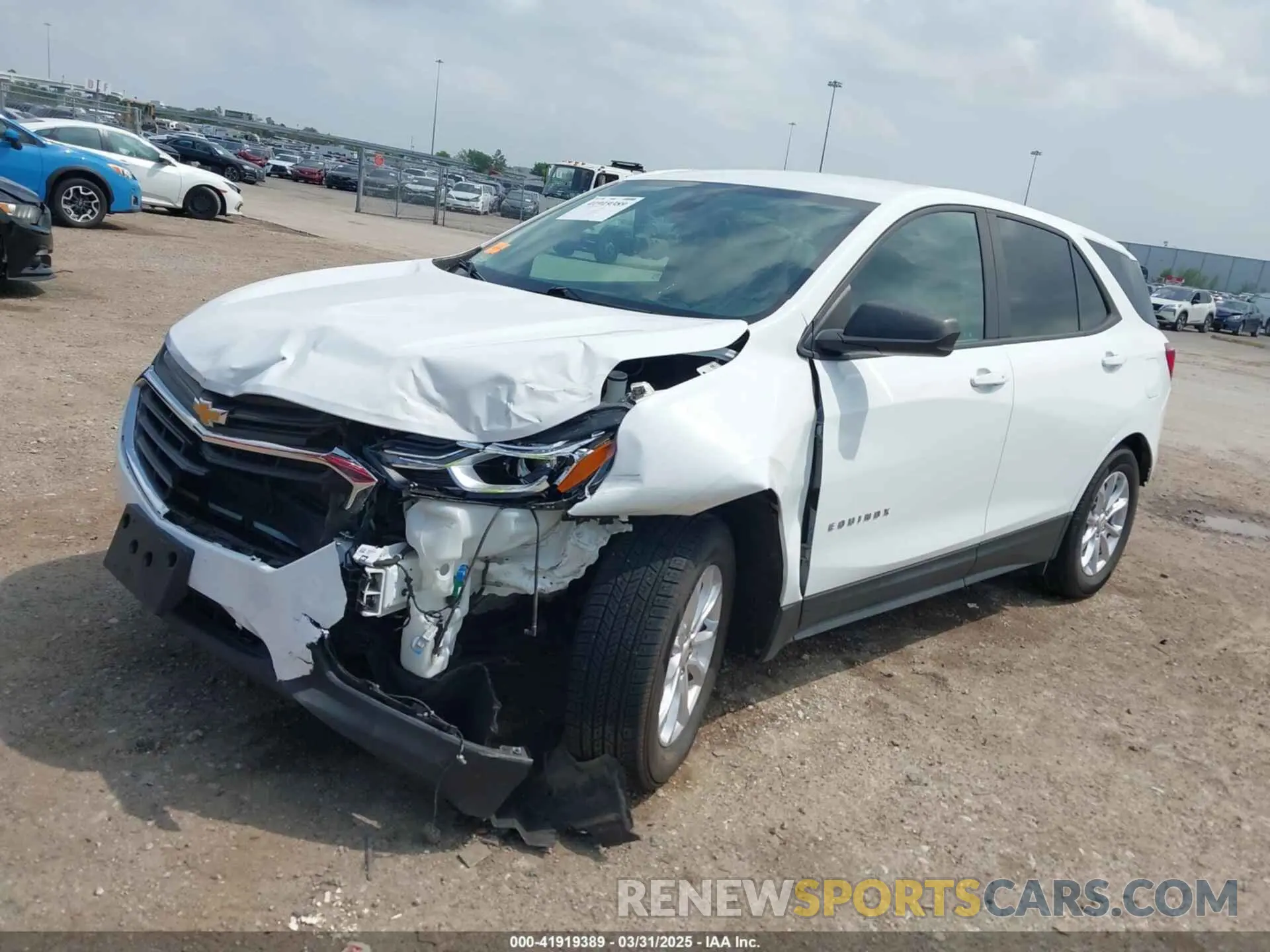 2 fotografías del automóvil dañado 3GNAXHEV2LS704031 CHEVROLET EQUINOX 2020