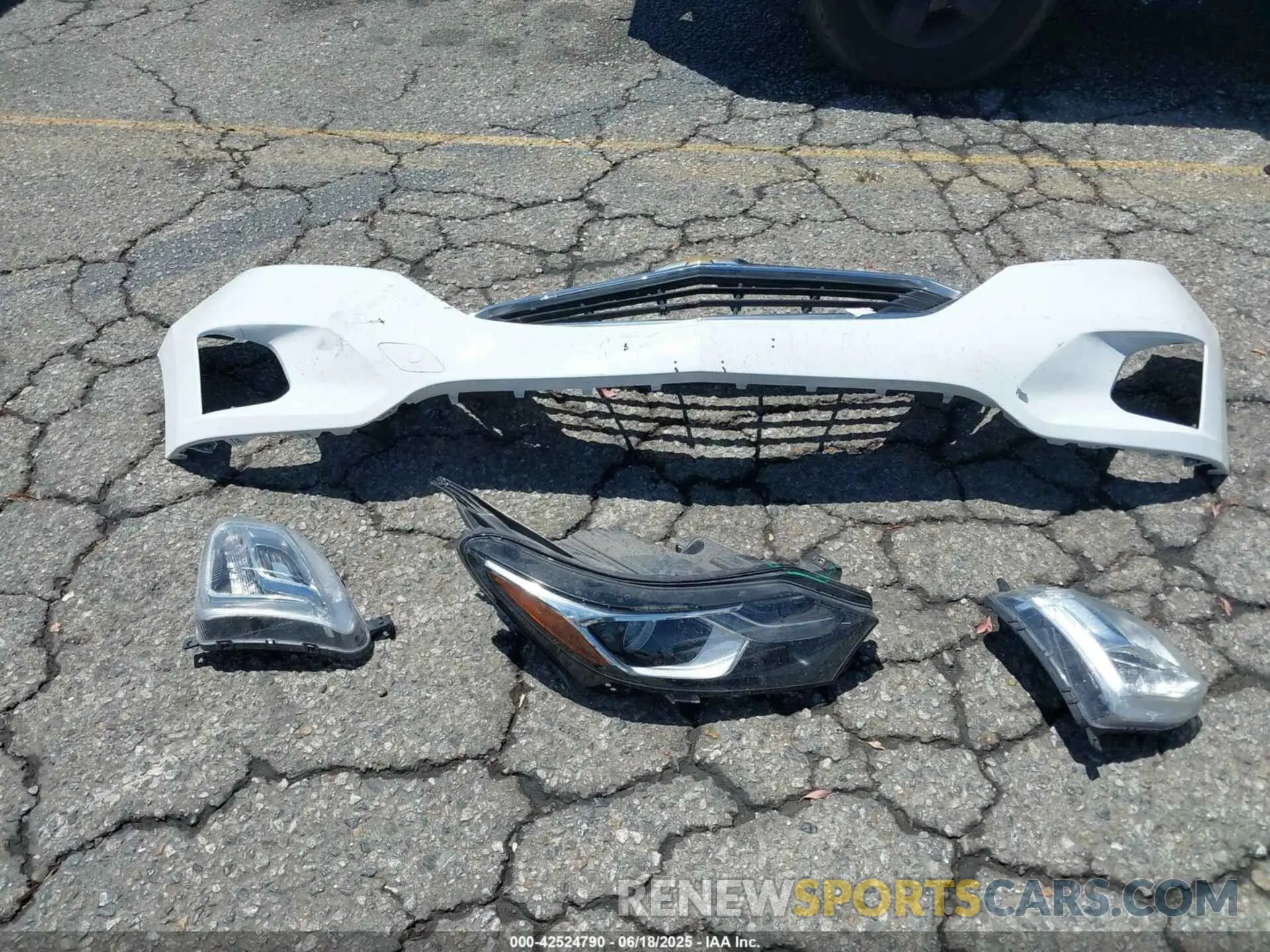12 fotografías del automóvil dañado 3GNAXHEV2LS737126 CHEVROLET EQUINOX 2020