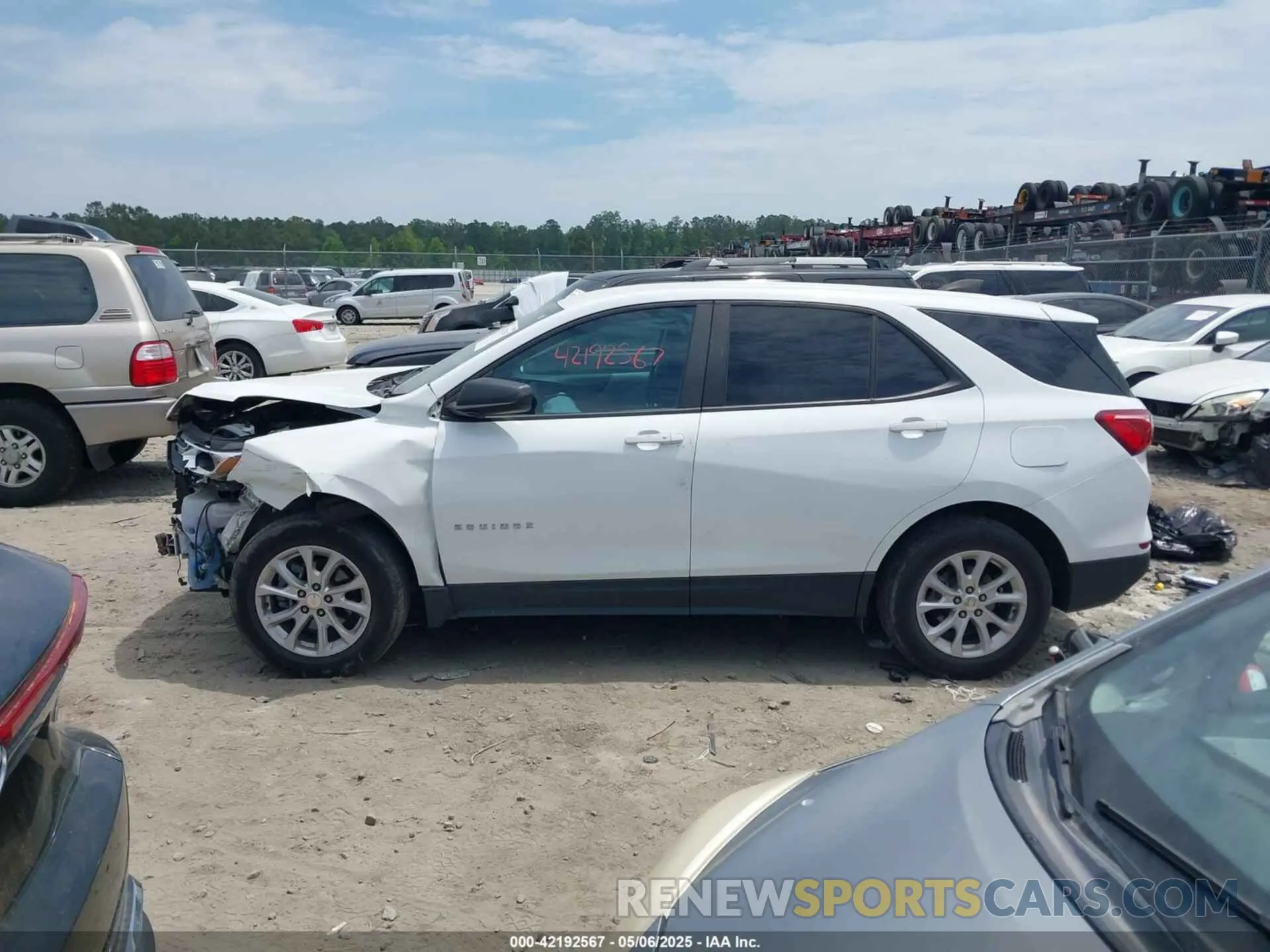 15 fotografías del automóvil dañado 3GNAXHEV3LS508244 CHEVROLET EQUINOX 2020