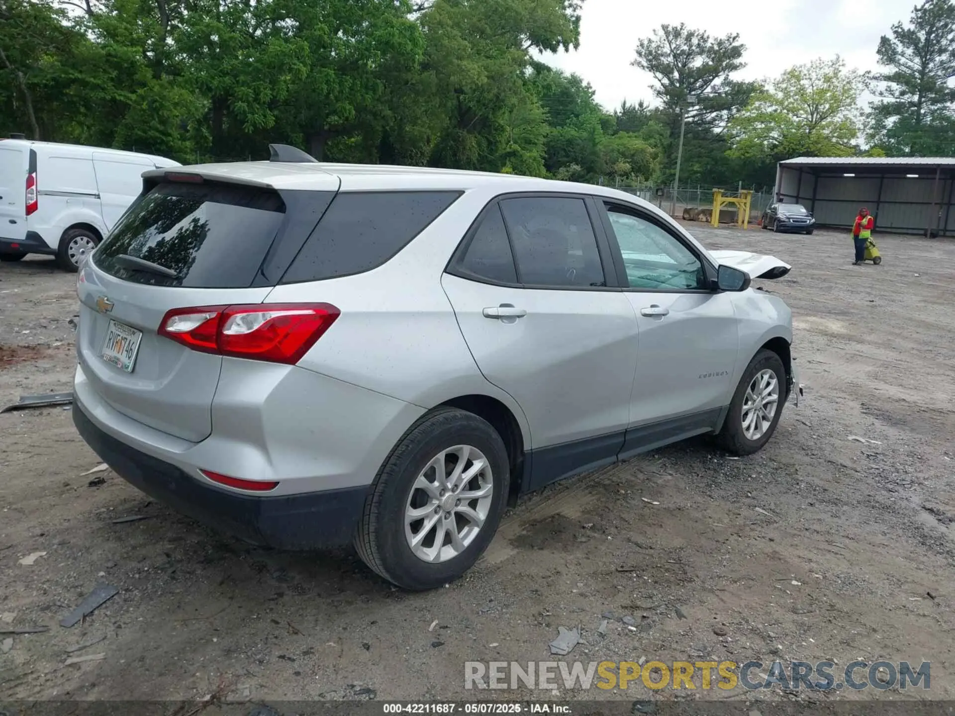 4 fotografías del automóvil dañado 3GNAXHEV3LS522936 CHEVROLET EQUINOX 2020