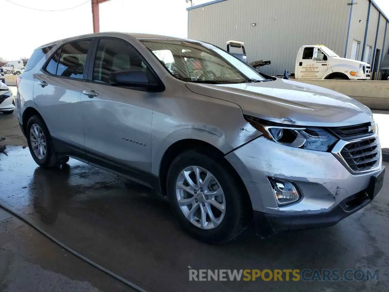 4 fotografías del automóvil dañado 3GNAXHEV3LS672545 CHEVROLET EQUINOX 2020