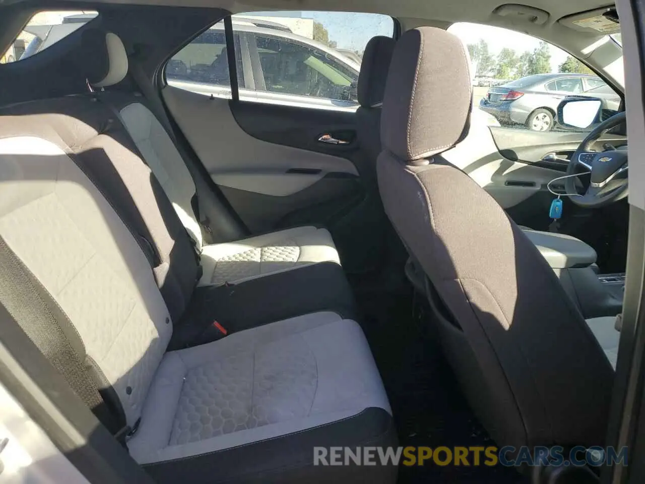 11 fotografías del automóvil dañado 3GNAXHEV3LS714633 CHEVROLET EQUINOX 2020